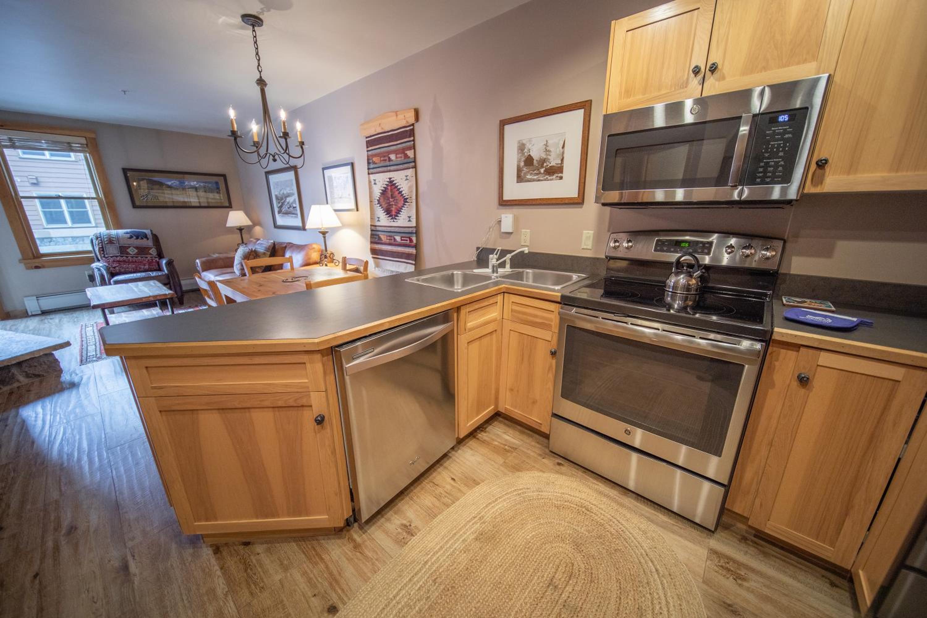 Buffalo Lodge 8320 by SummitCove Lodging