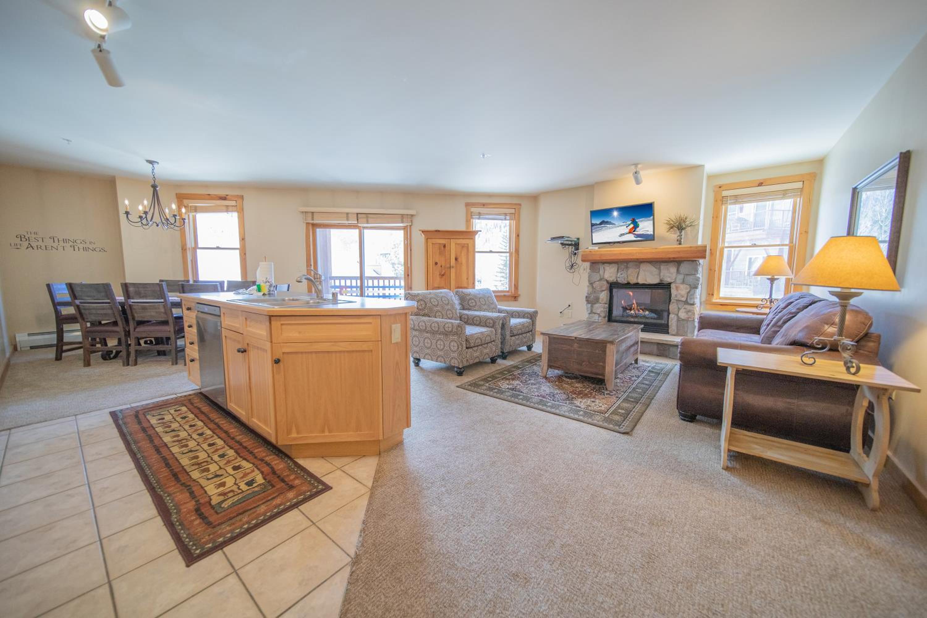 Buffalo Lodge 8327 by SummitCove Lodging