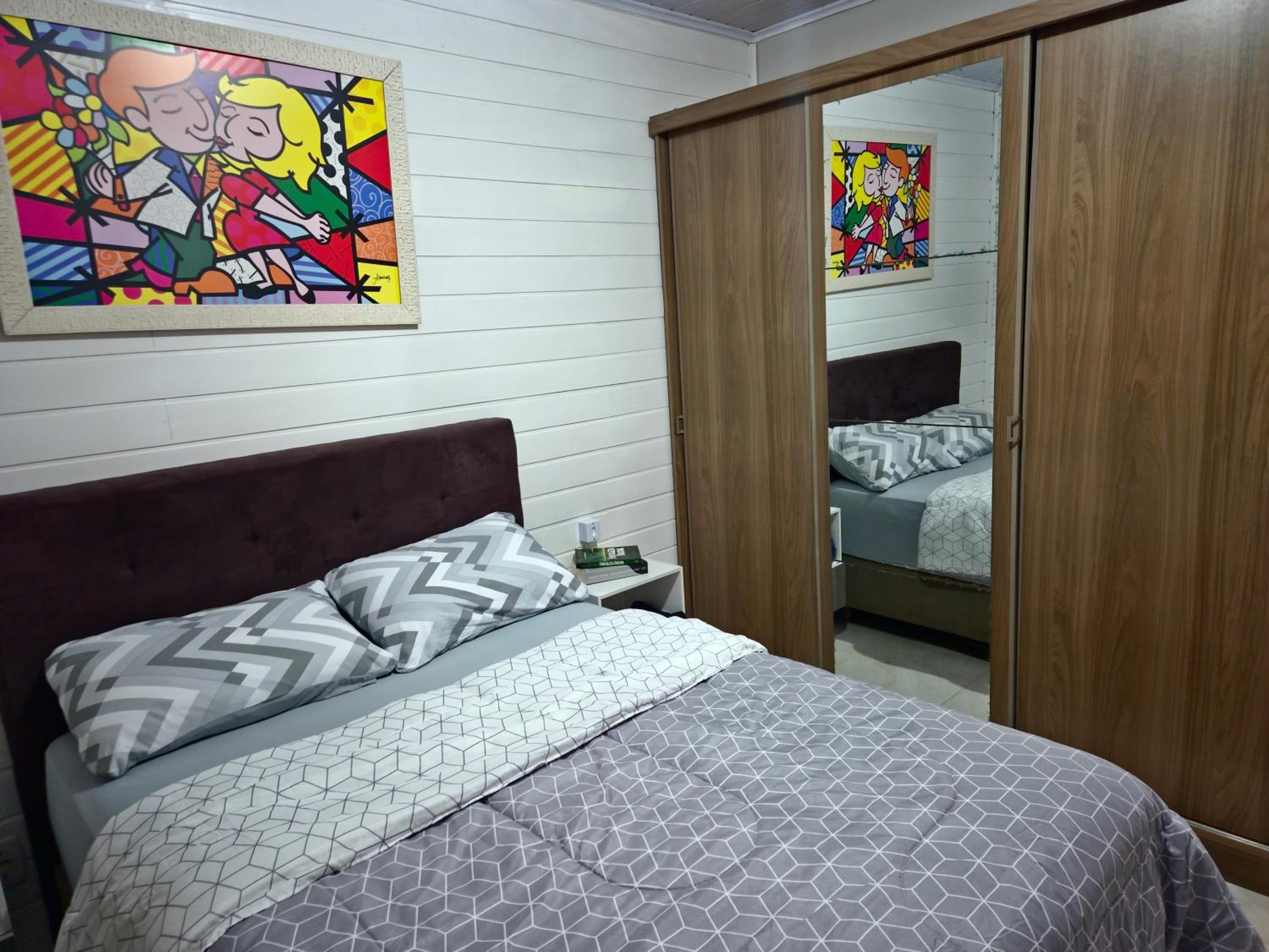 Casa com Piscina, Quiosque, Próximo ao Mar