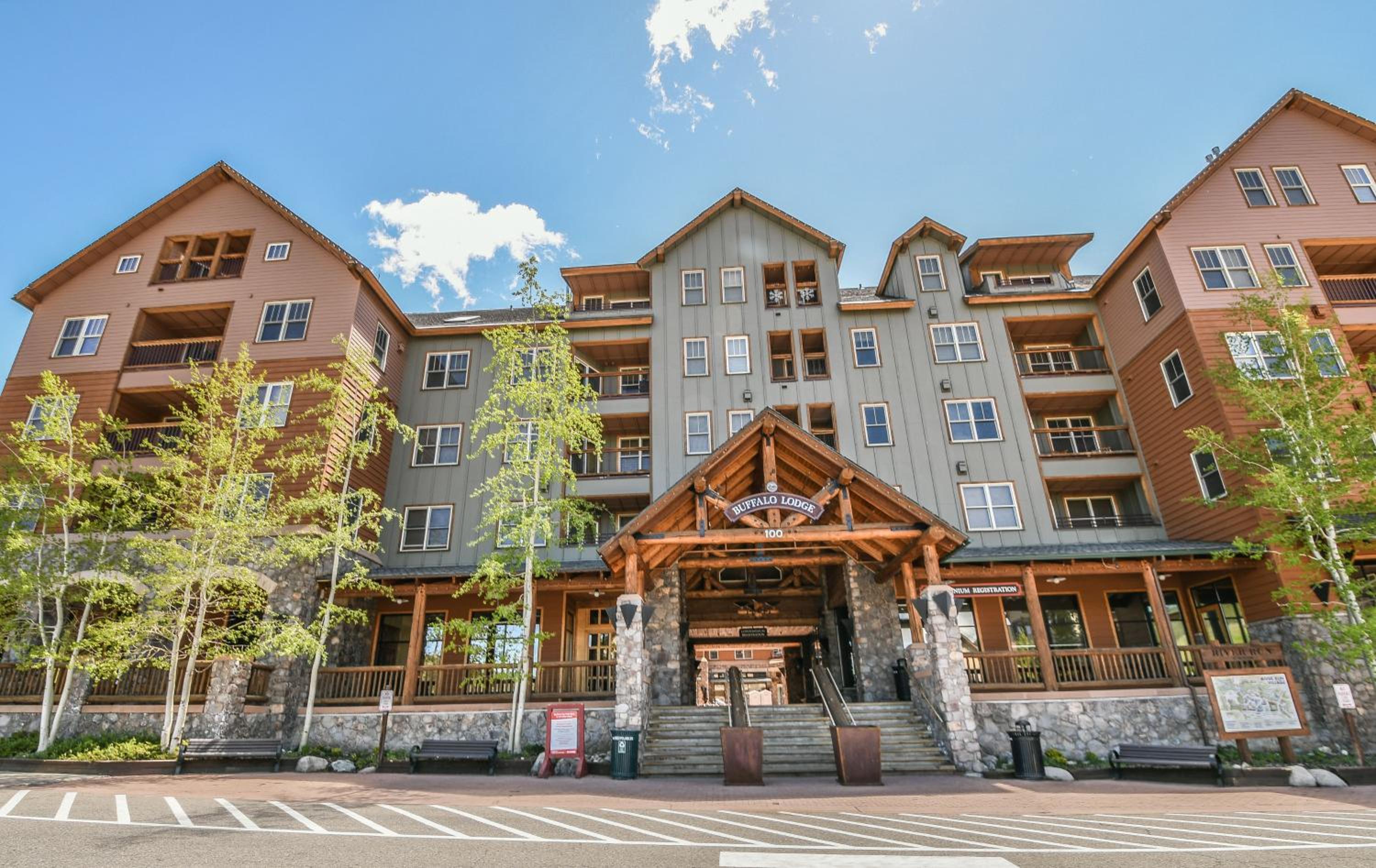 Buffalo Lodge 8412 by SummitCove Lodging