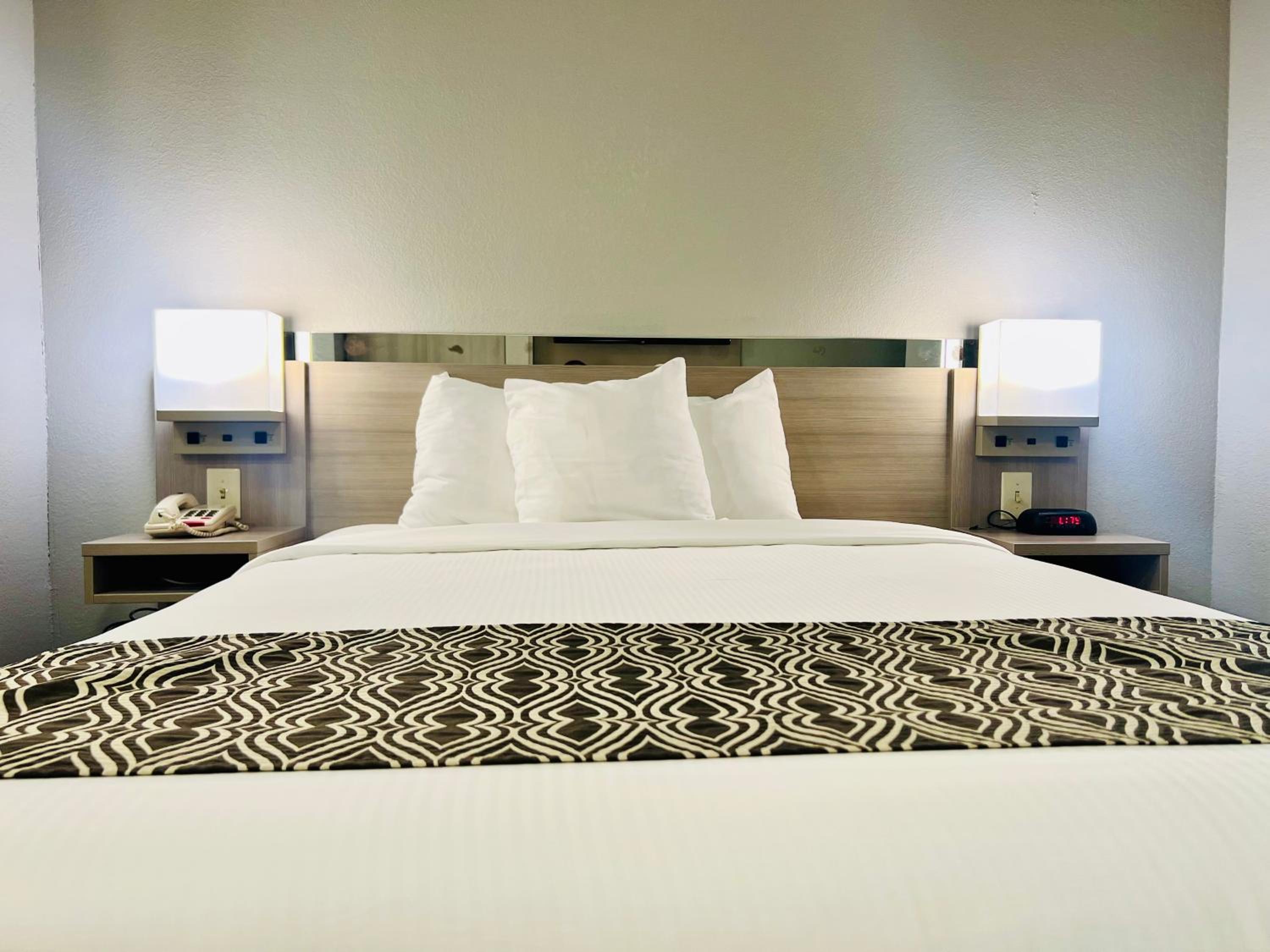 Georgetown Vacations - Microtel Inn Georgetown - Lexington North - Property Image 11