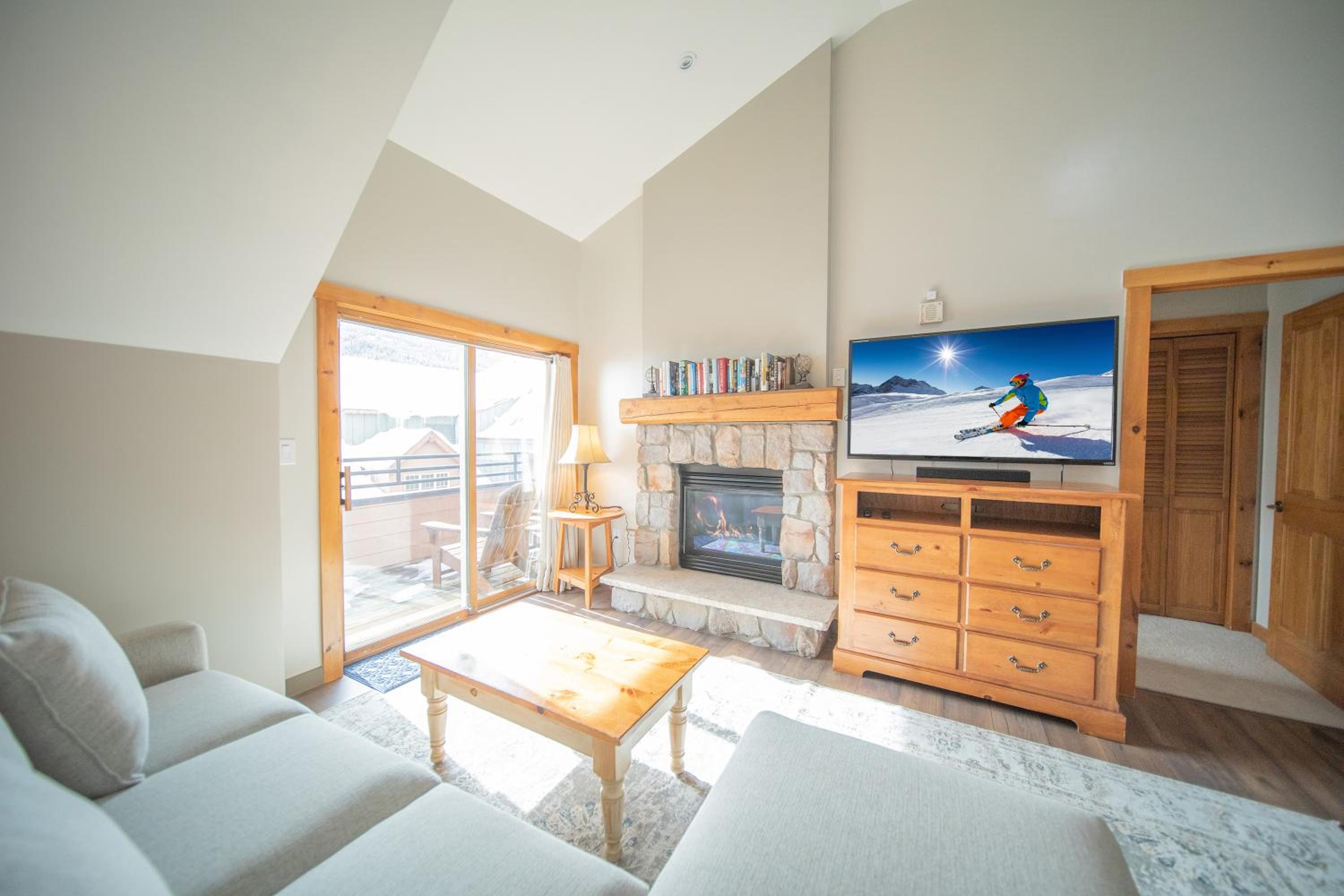 Buffalo Lodge 8412 by SummitCove Lodging