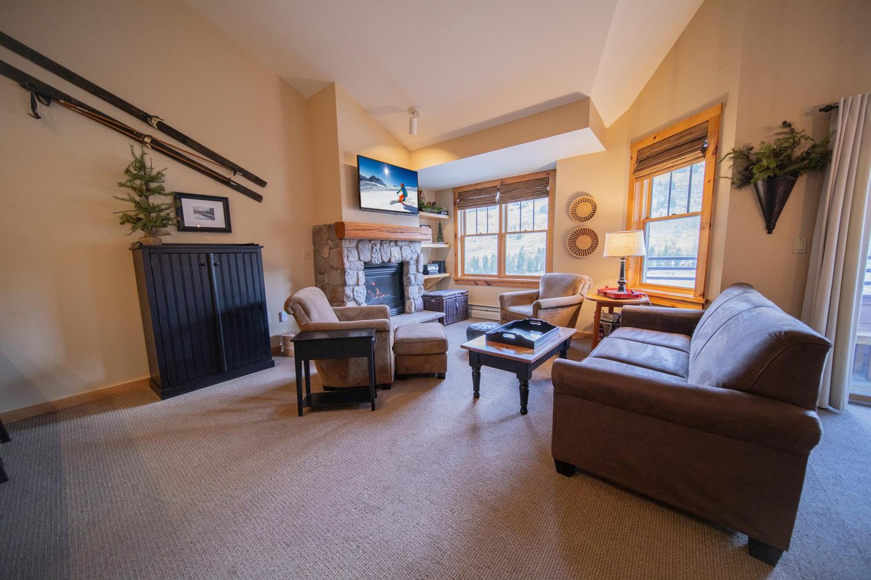 Buffalo Lodge 8411 by SummitCove Lodging