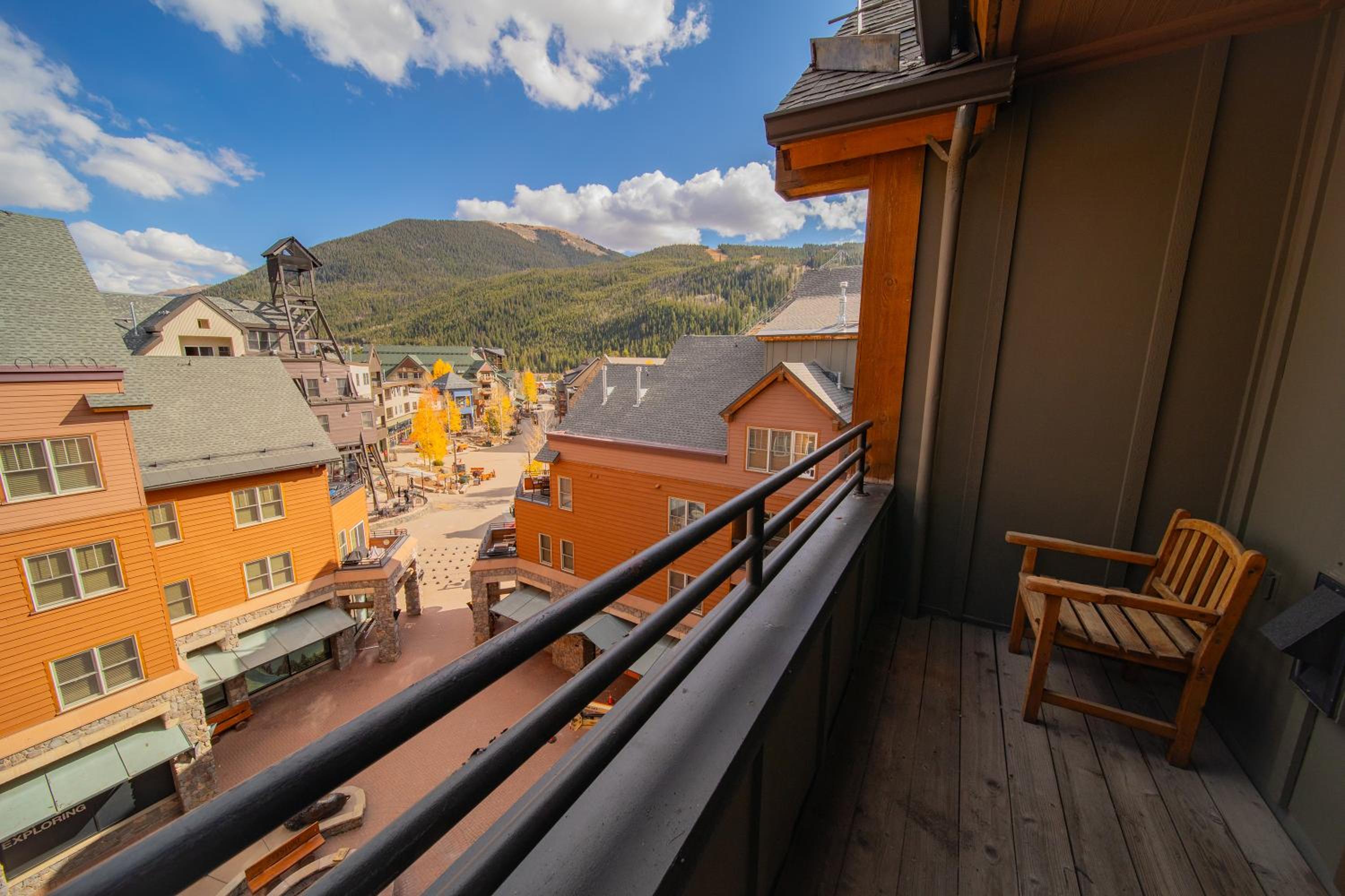 Buffalo Lodge 8419 by SummitCove Lodging