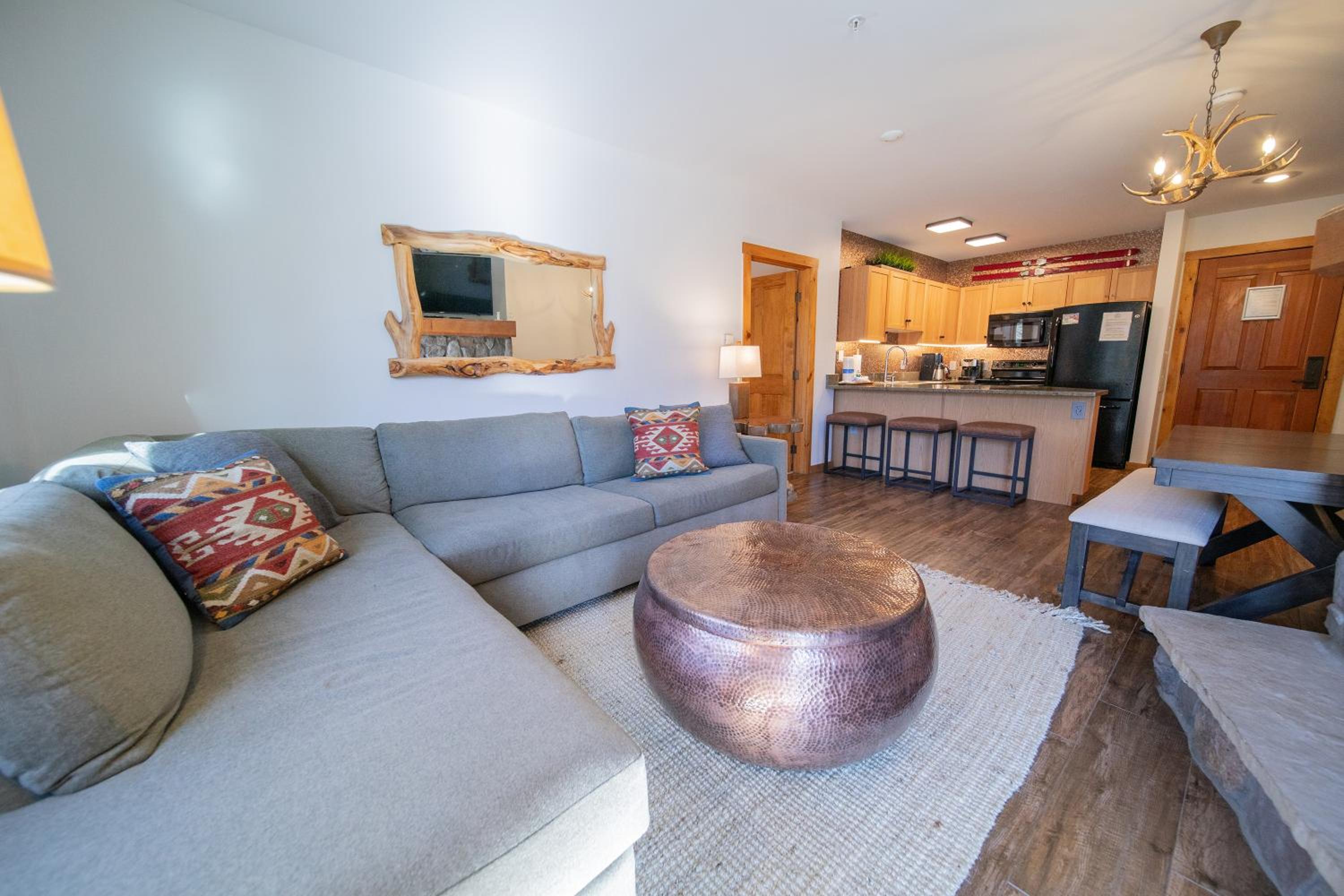 Dakota Lodge 8455 by SummitCove Lodging