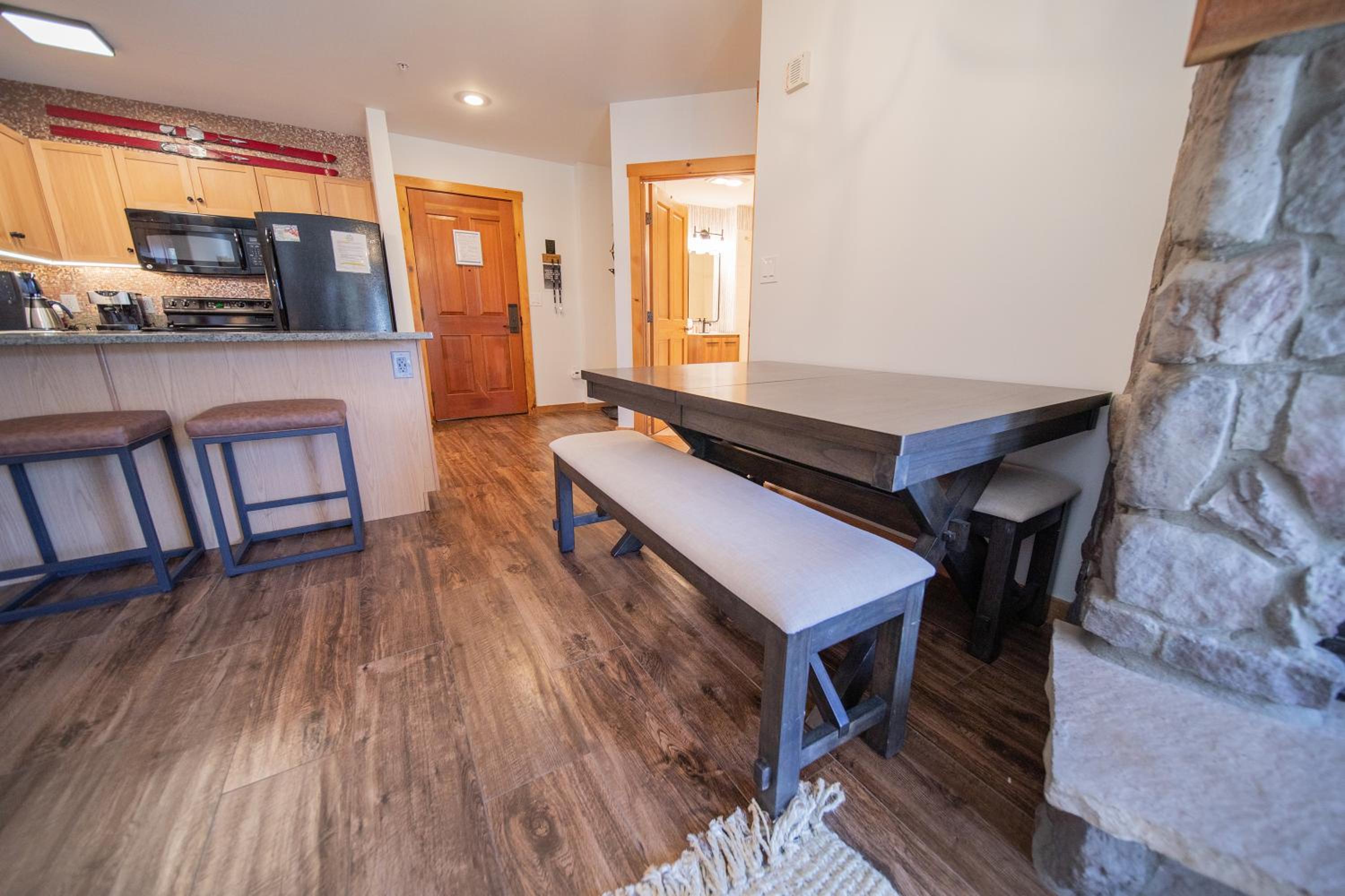 Dakota Lodge 8455 by SummitCove Lodging