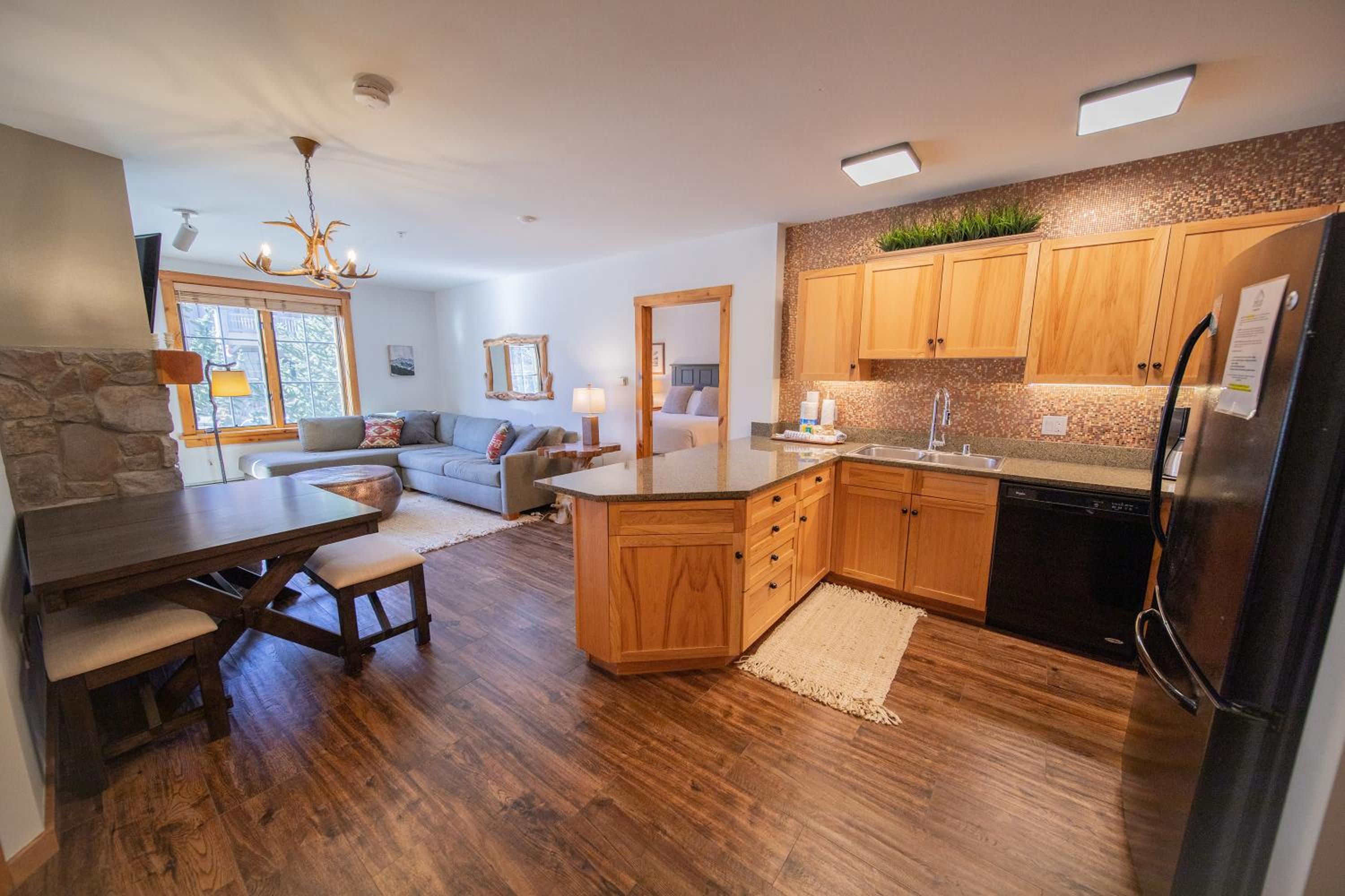 Dakota Lodge 8455 by SummitCove Lodging