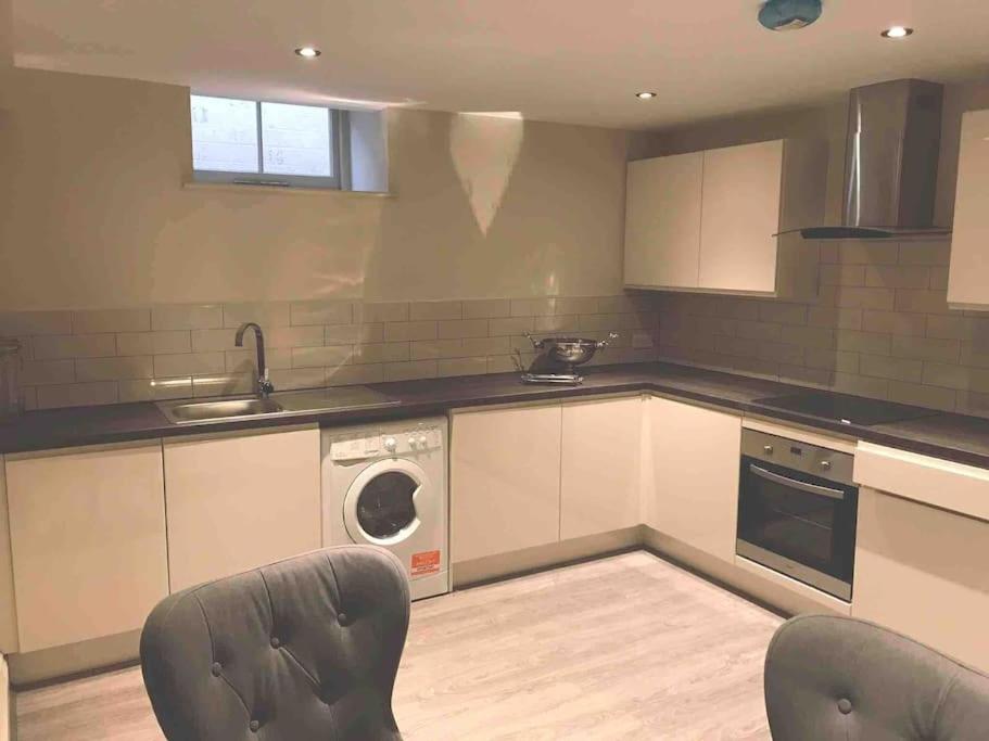 Ranmoor Serviced Apartments at Glossop Road - The Brunswick Suite