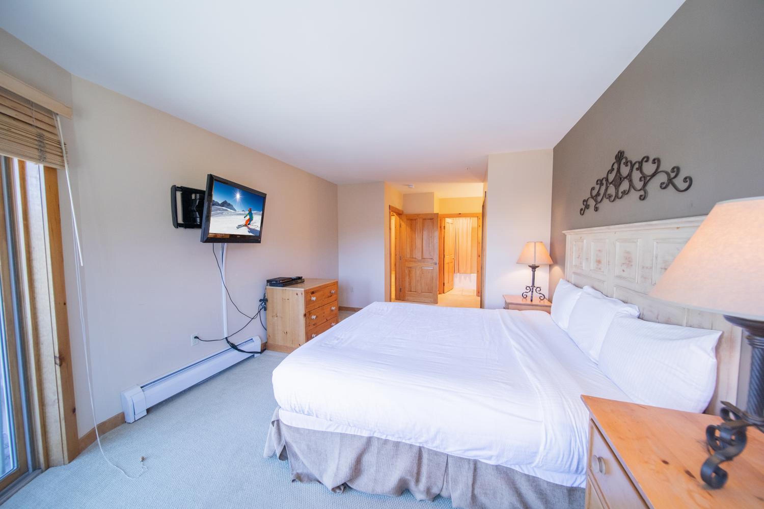 Dakota Lodge 8518 by SummitCove Lodging