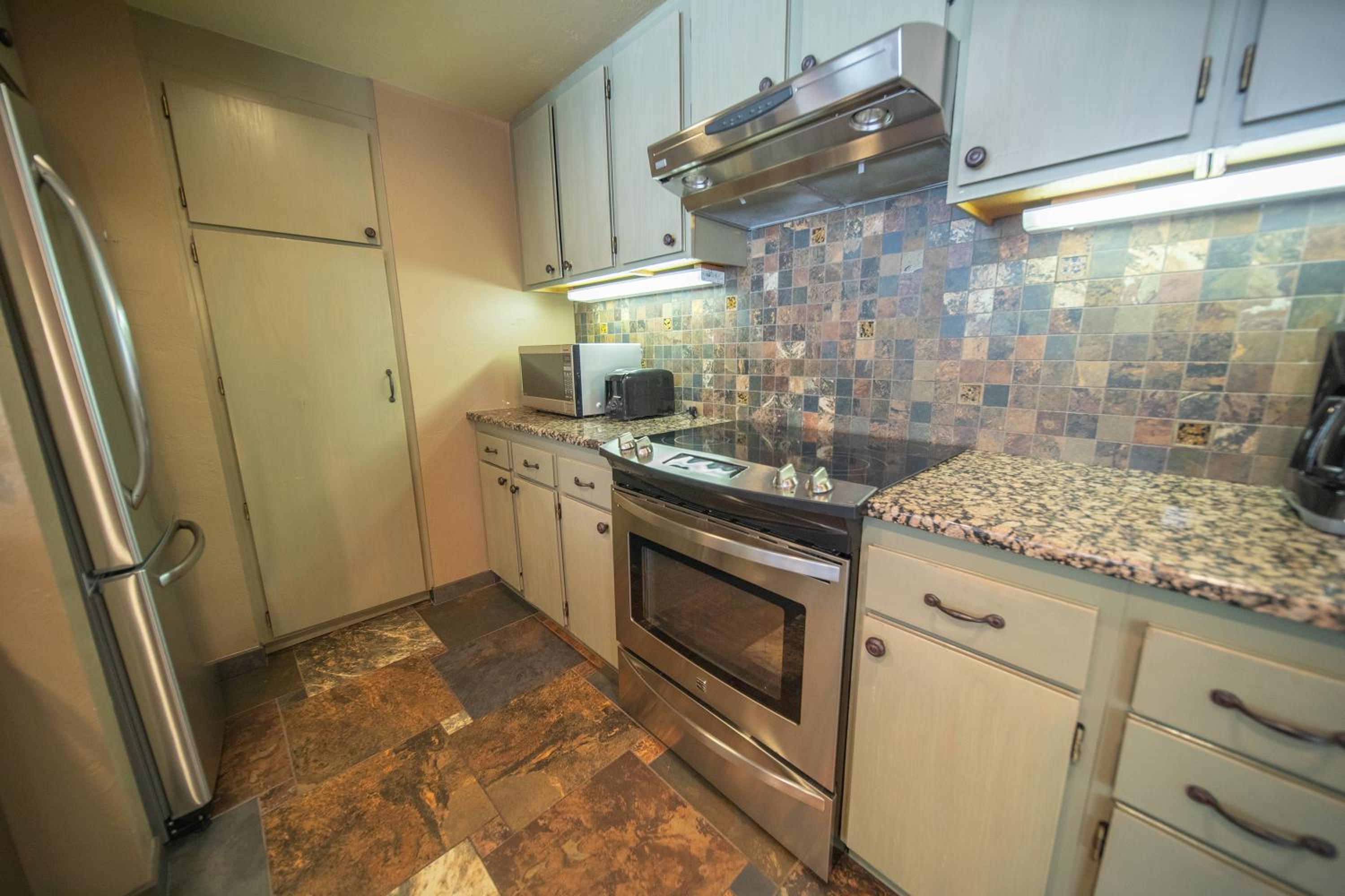 Decatur 1791 by SummitCove Lodging in Colorado