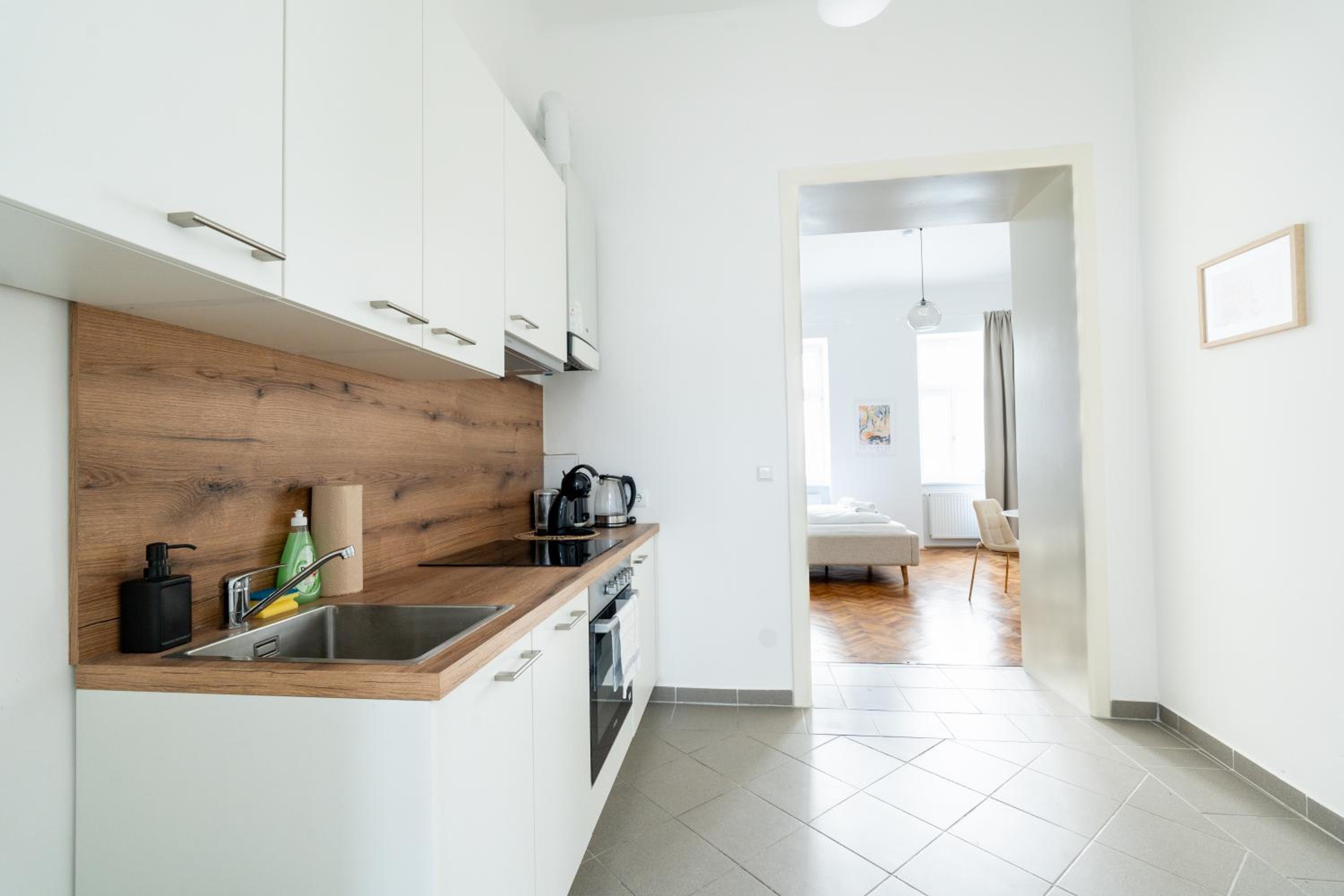 Franz-Josef City Apartment is Calling - by 4ty3 Apartments