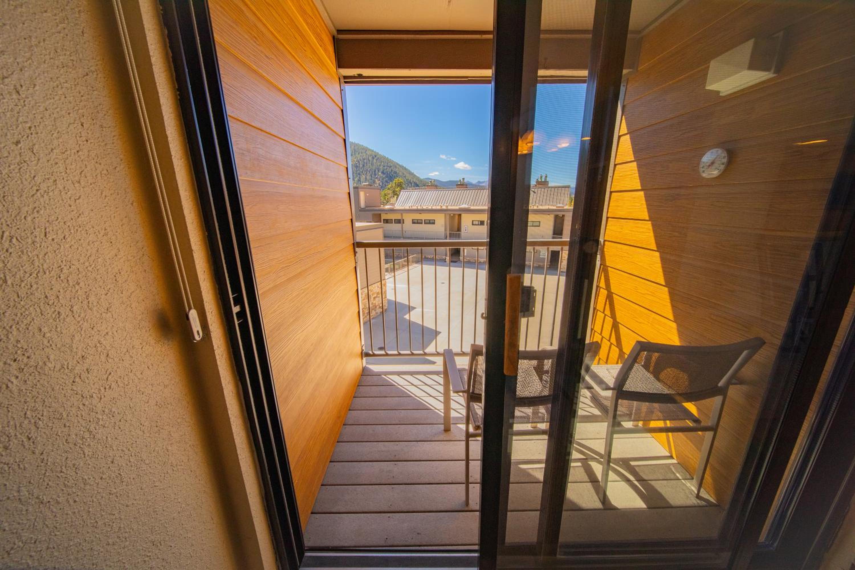 Edgewater 1451 by SummitCove Lodging view 2