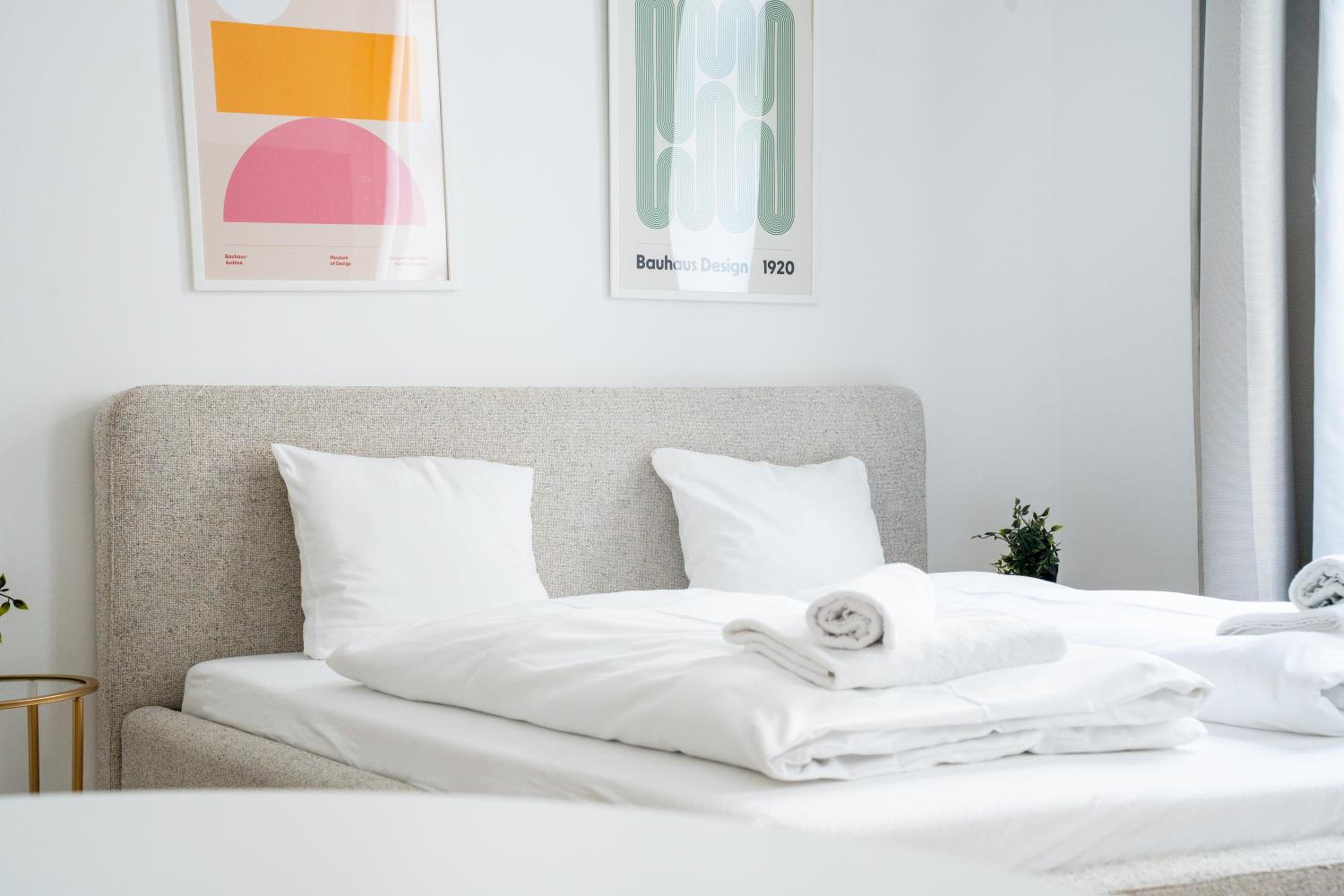 Franz-Josef City Apartment is Calling - by 4ty3 Apartments
