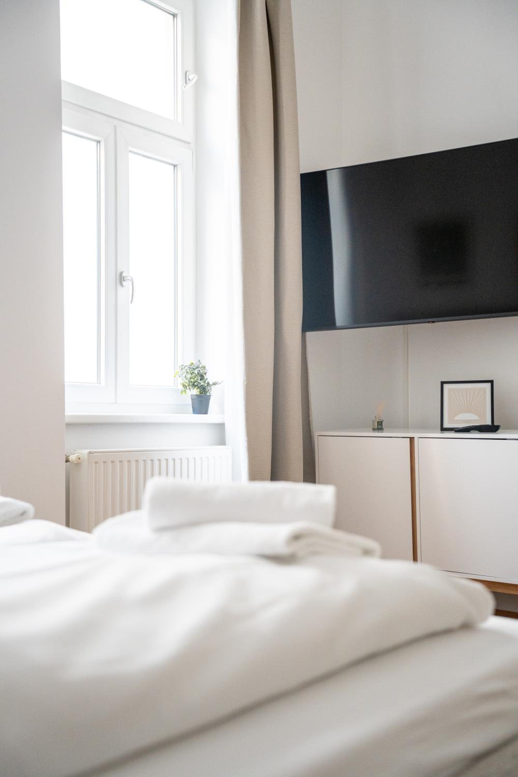 Franz-Josef City Apartment is Calling - by 4ty3 Apartments
