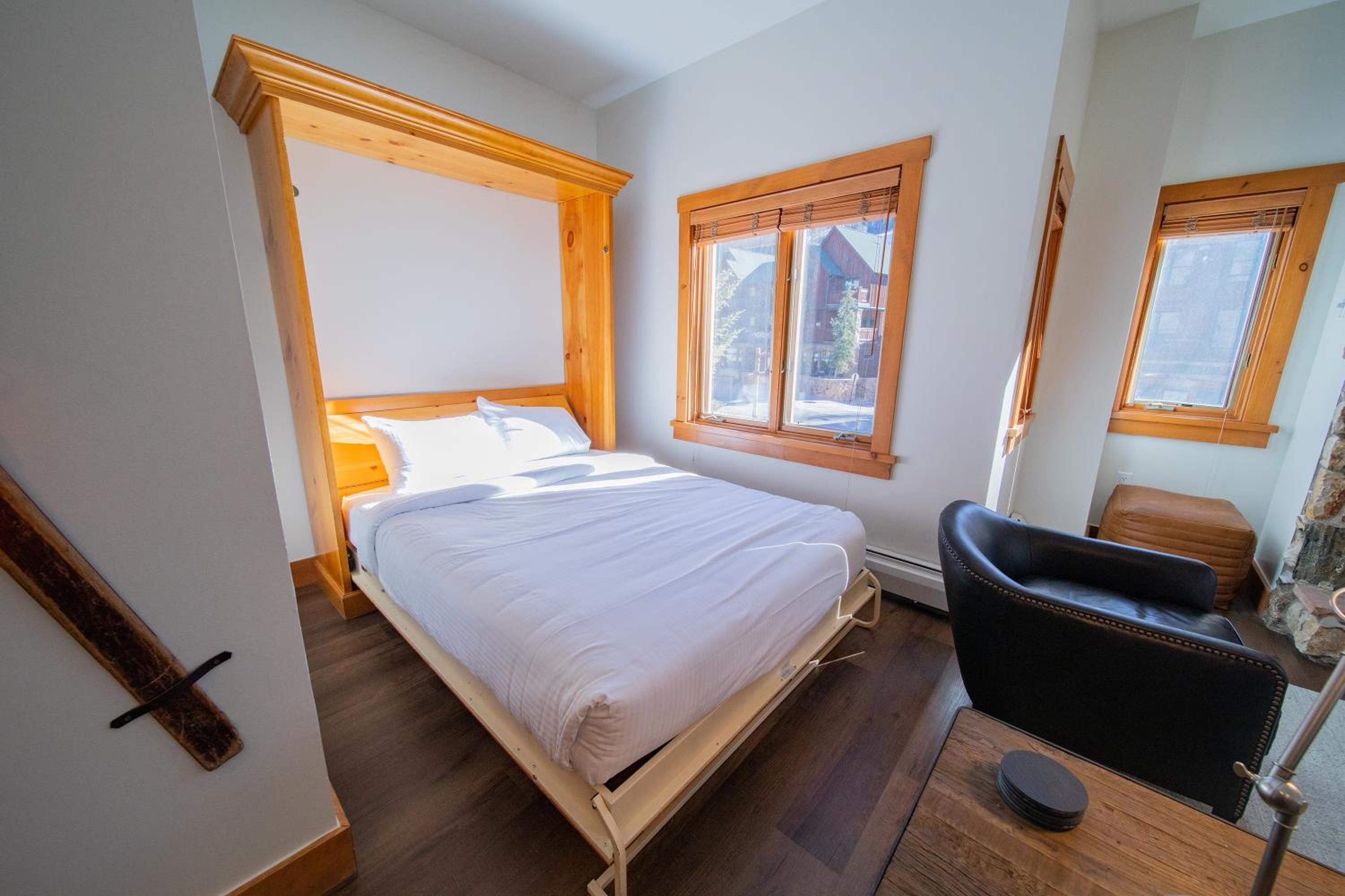 Expedition Station 8561 by SummitCove Lodging