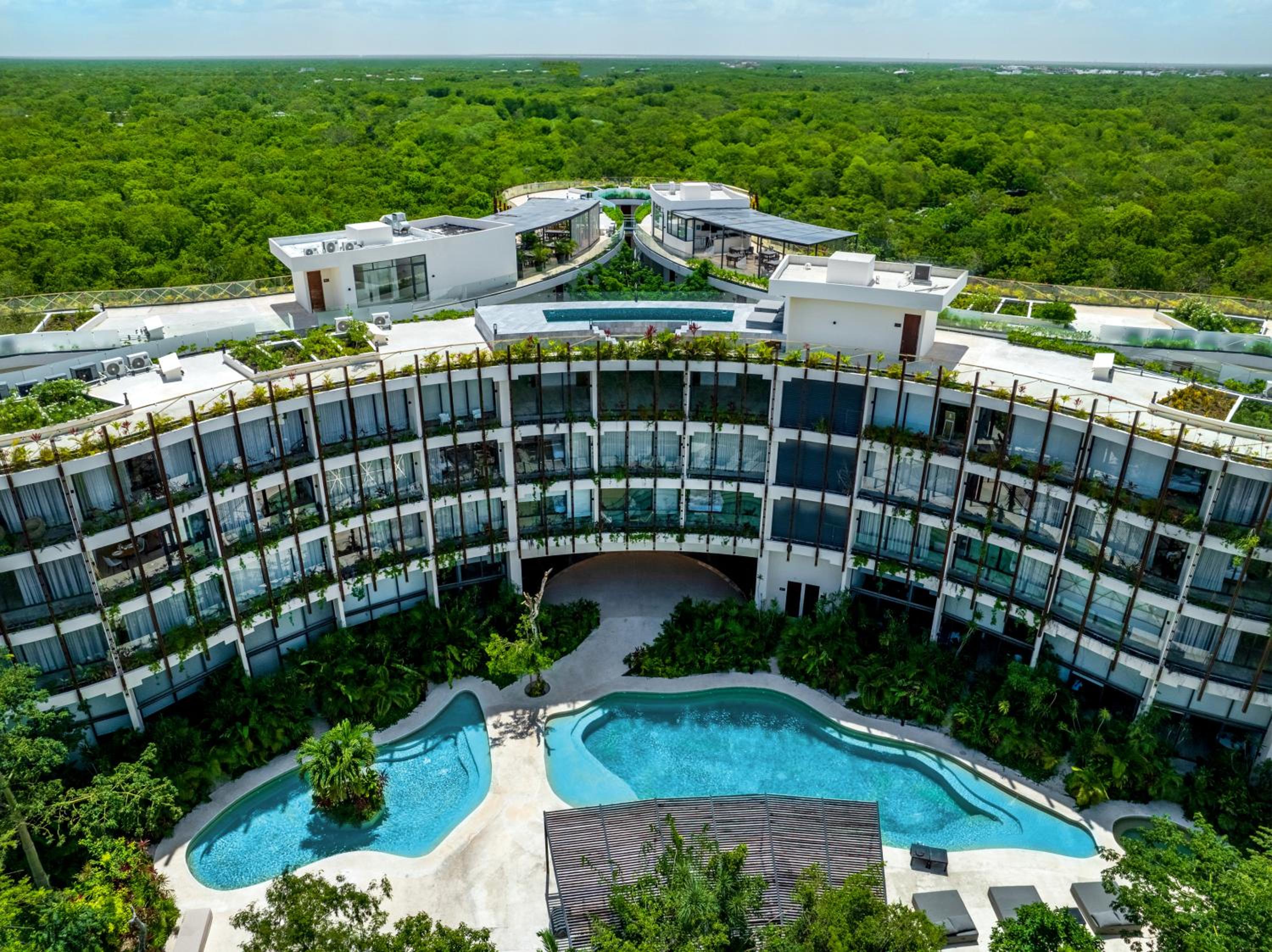 Hotel The Melina - Pool & Skyview Bar 5min to Beach - Image 1