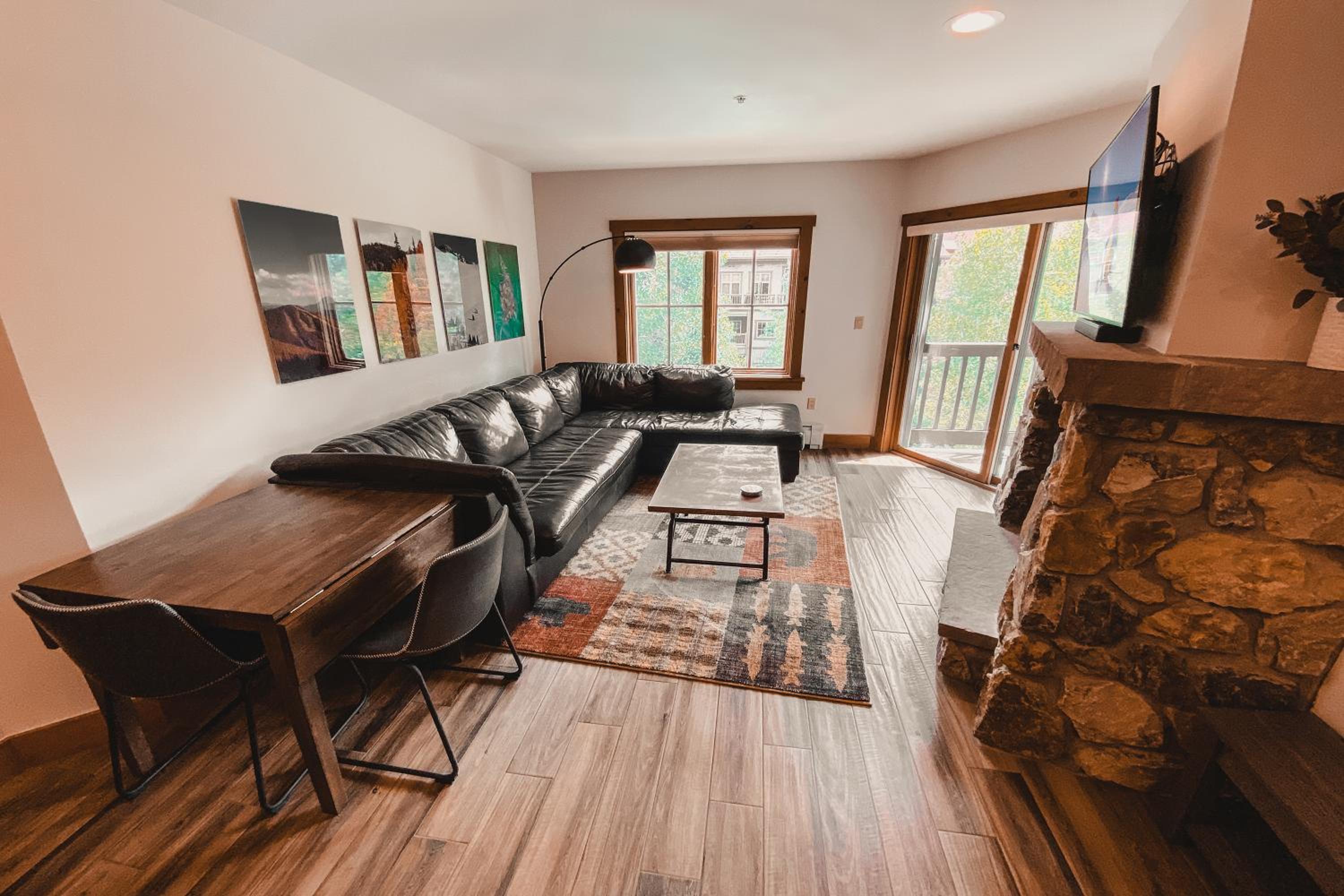 Expedition Station 8607 by SummitCove Lodging