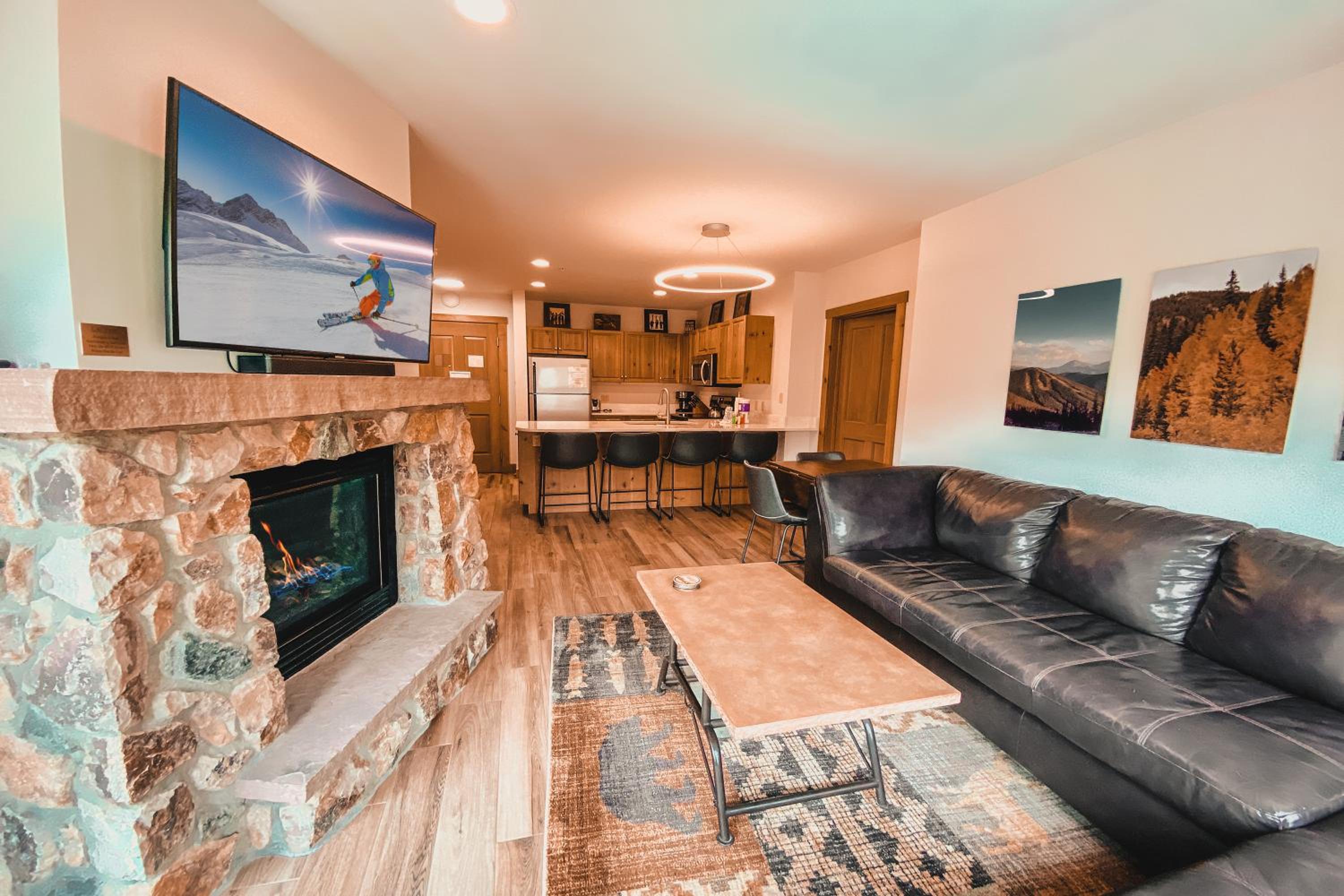 Expedition Station 8607 by SummitCove Lodging