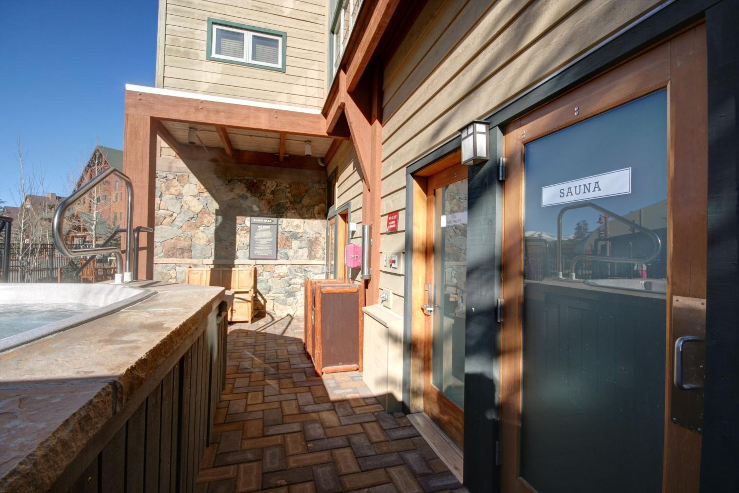 Black Bear 8035 by SummitCove Lodging in Colorado