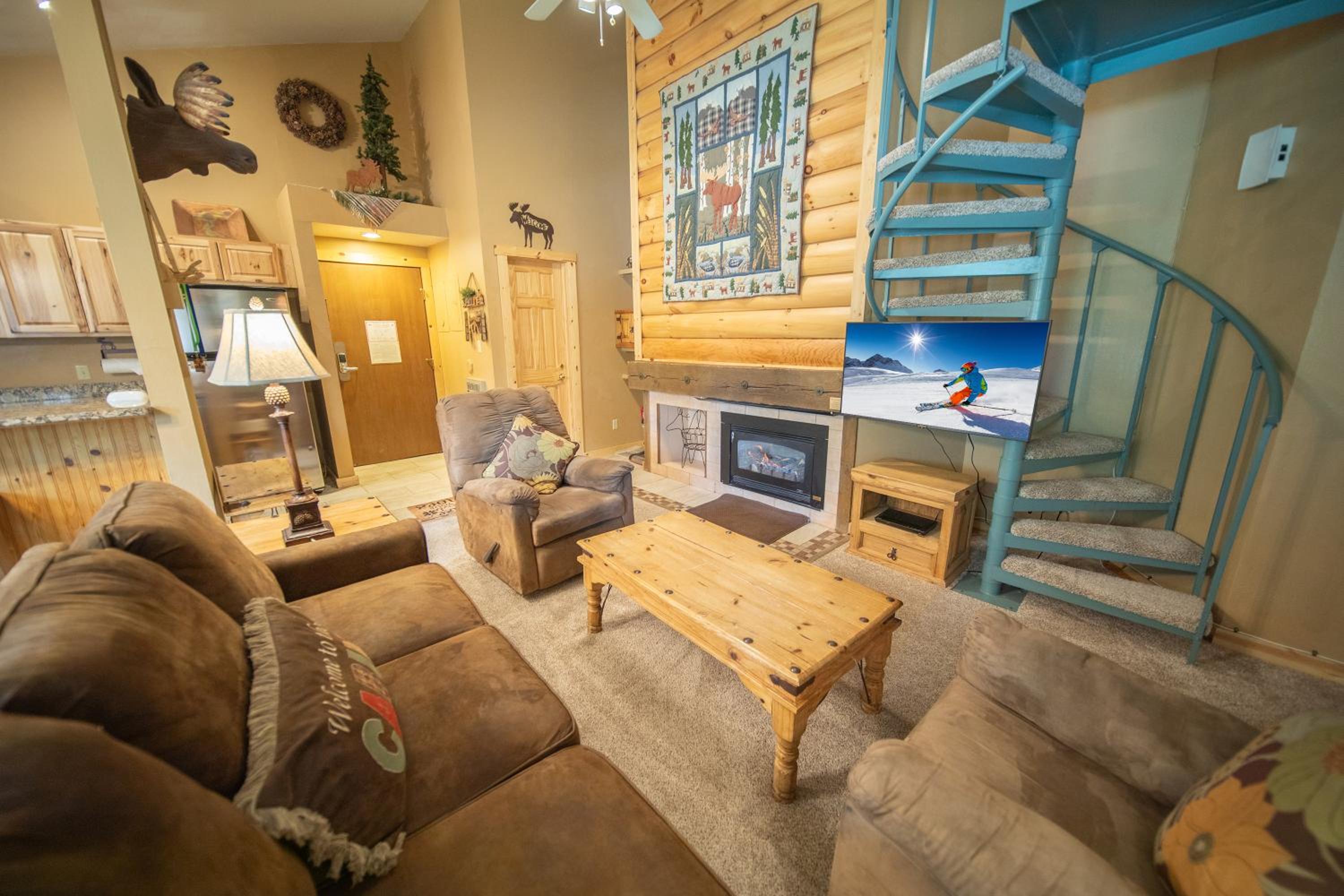 Flying Dutchman 1126 by SummitCove Lodging