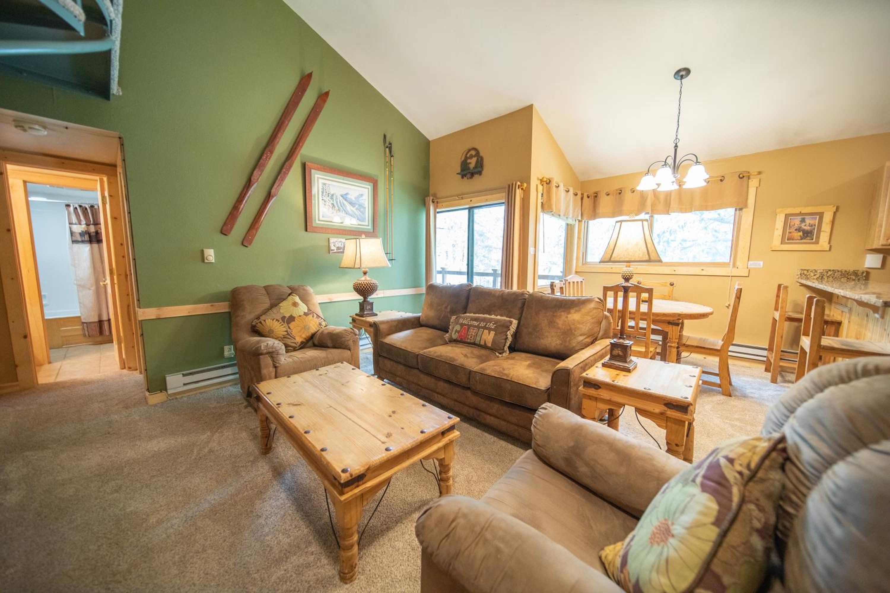 Flying Dutchman 1126 by SummitCove Lodging