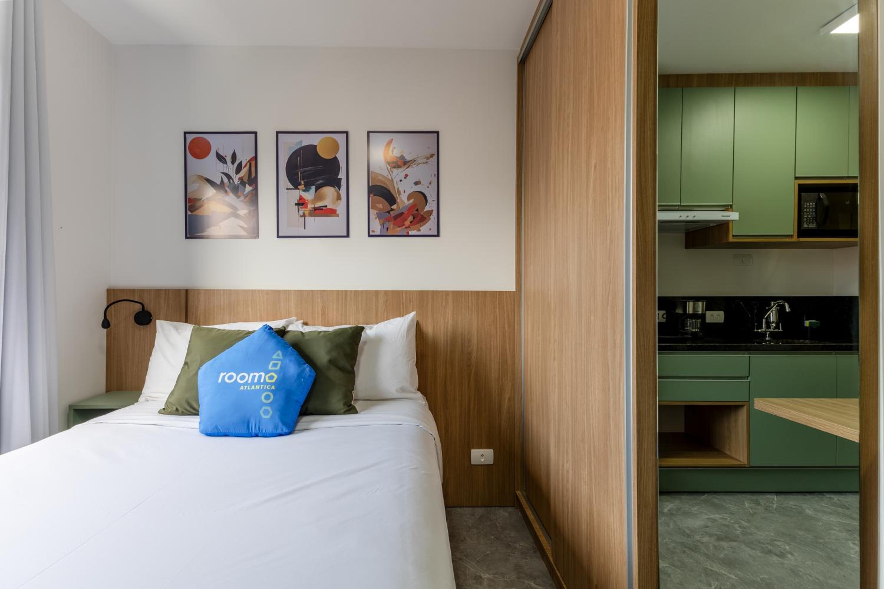 Roomo Curitiba One House Residencial