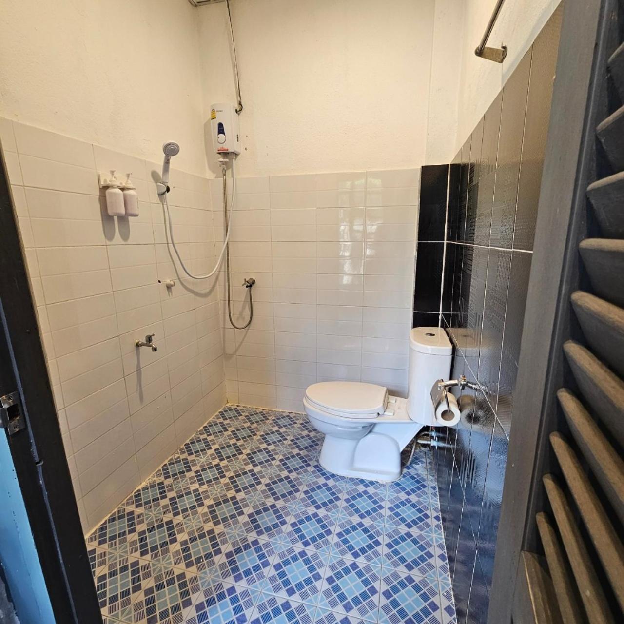 COOPER Guest House