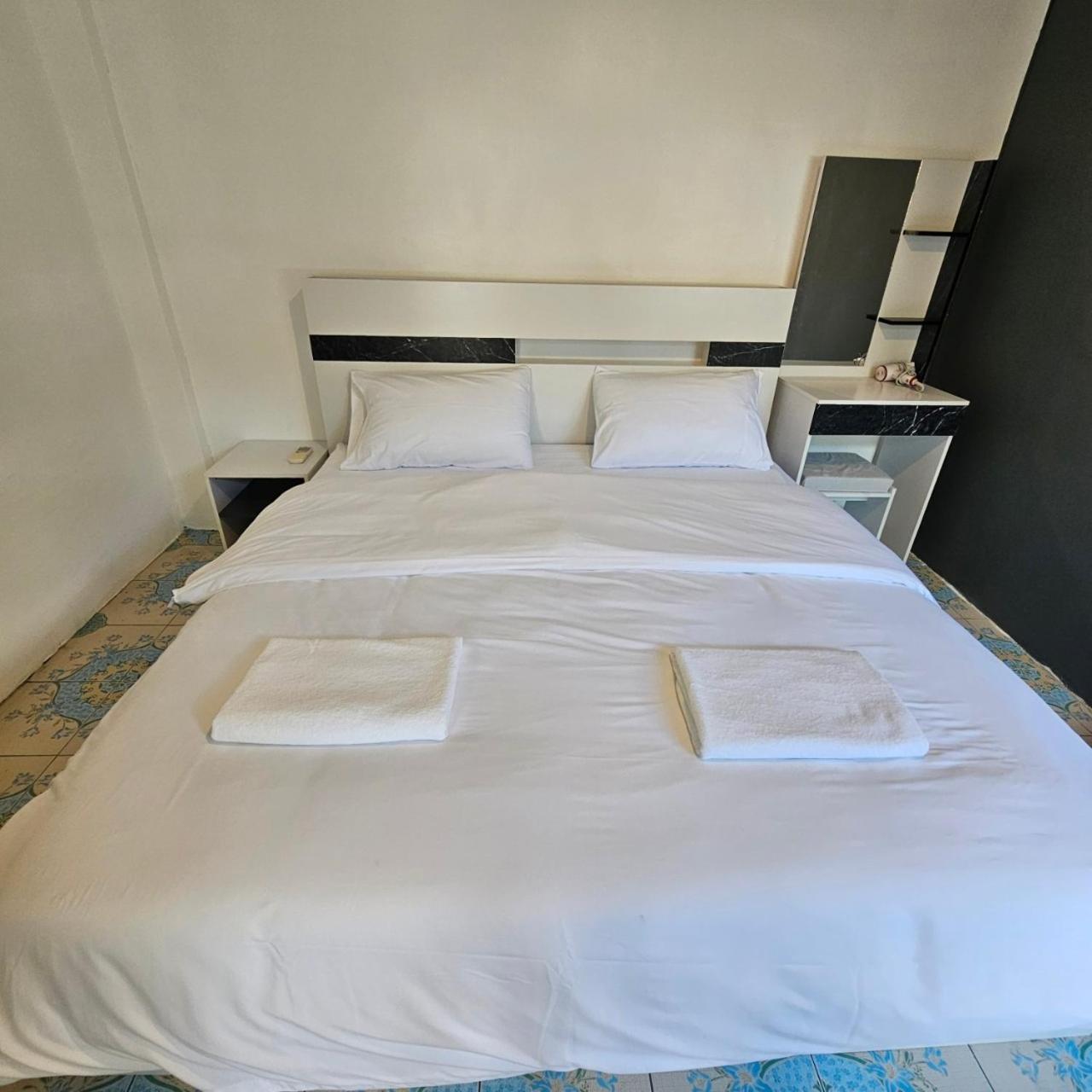 COOPER Guest House