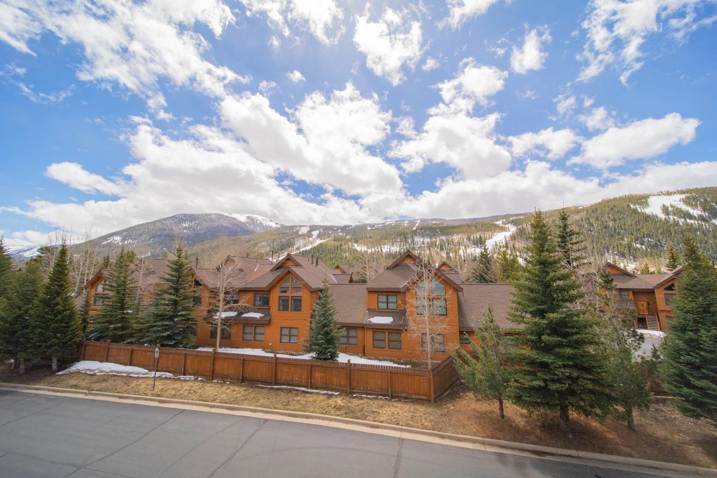 Gateway Lodge 5074 by SummitCove Lodging