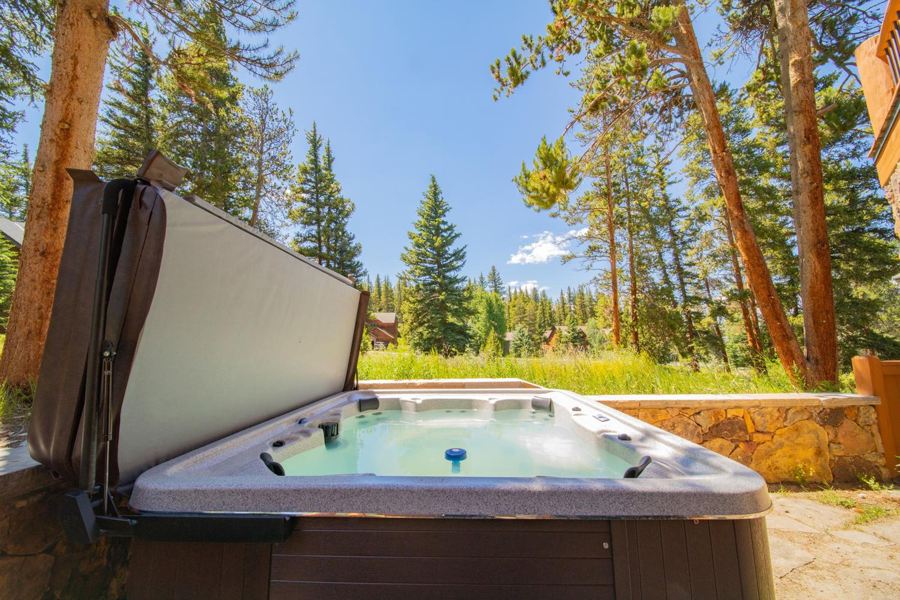 Goldenrod Home 7 by SummitCove Lodging