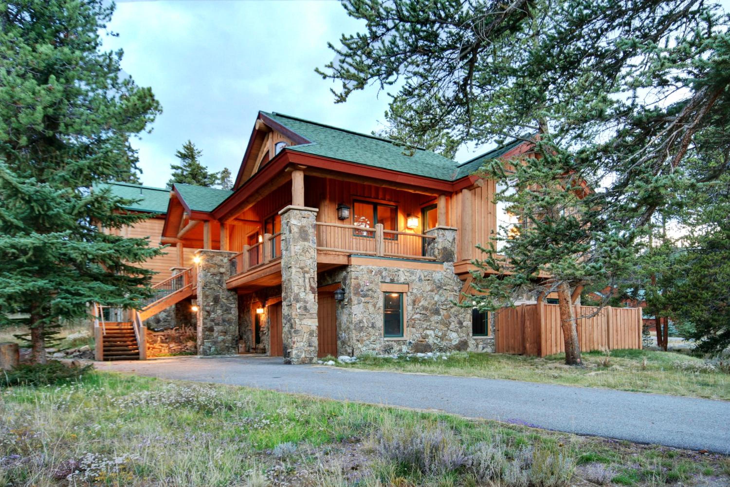 Goldenrod Home 7 by SummitCove Lodging