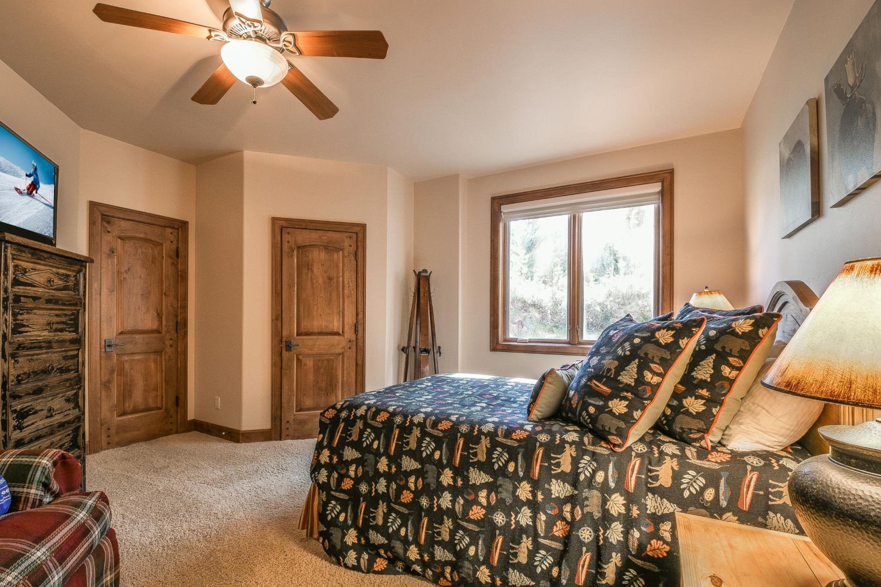 Goldenrod Home 7 by SummitCove Lodging