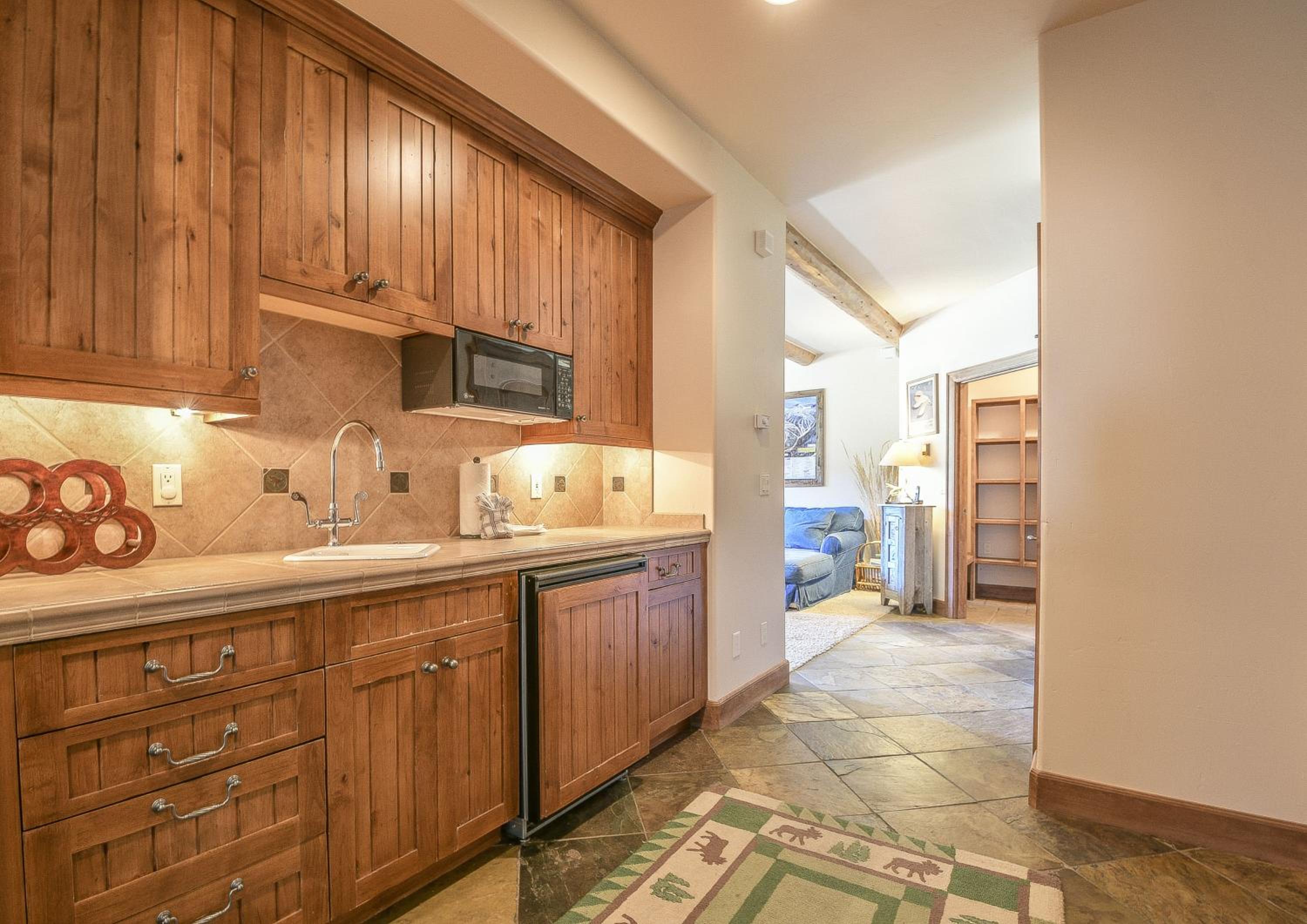 Goldenrod Home 7 by SummitCove Lodging