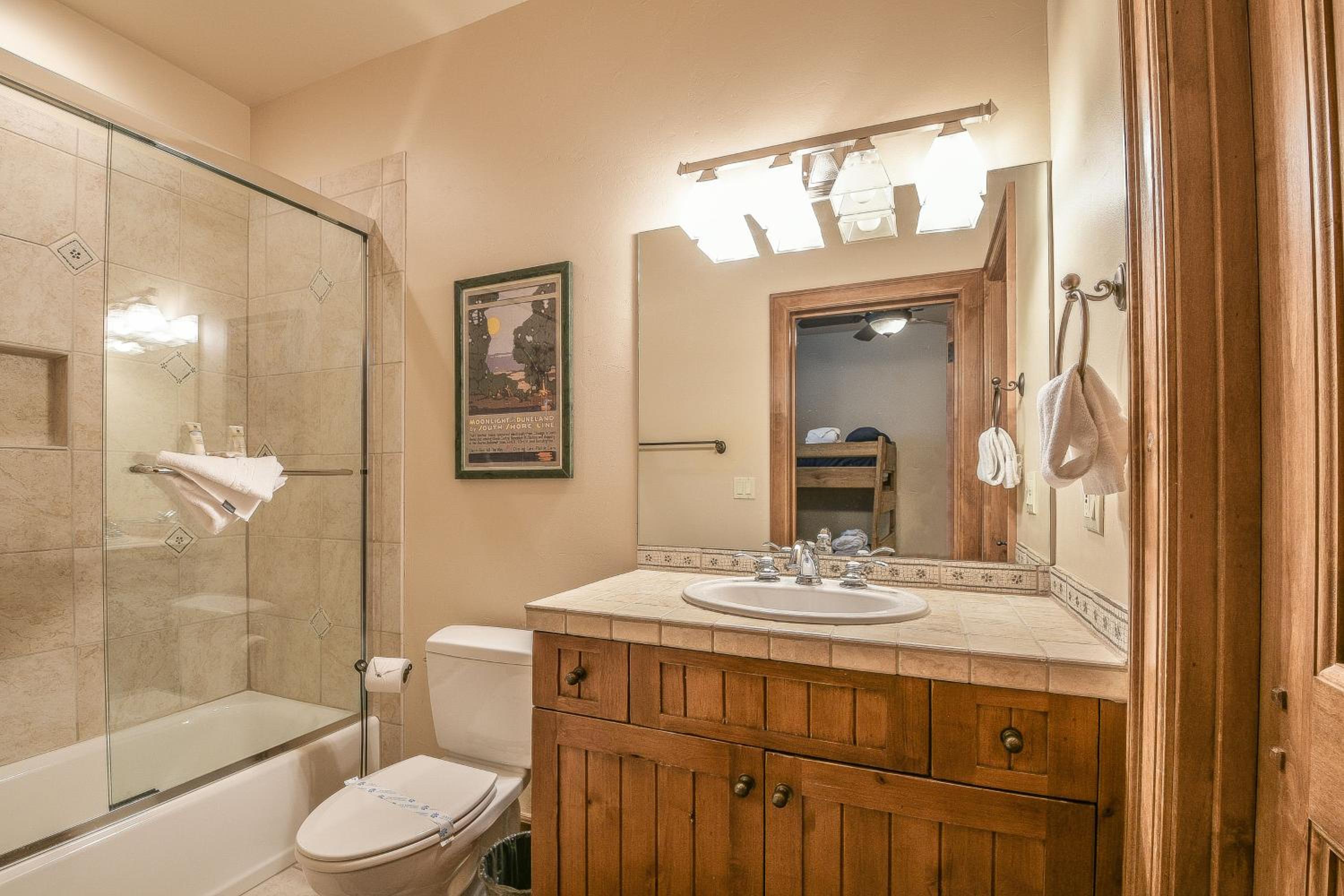 Goldenrod Home 7 by SummitCove Lodging