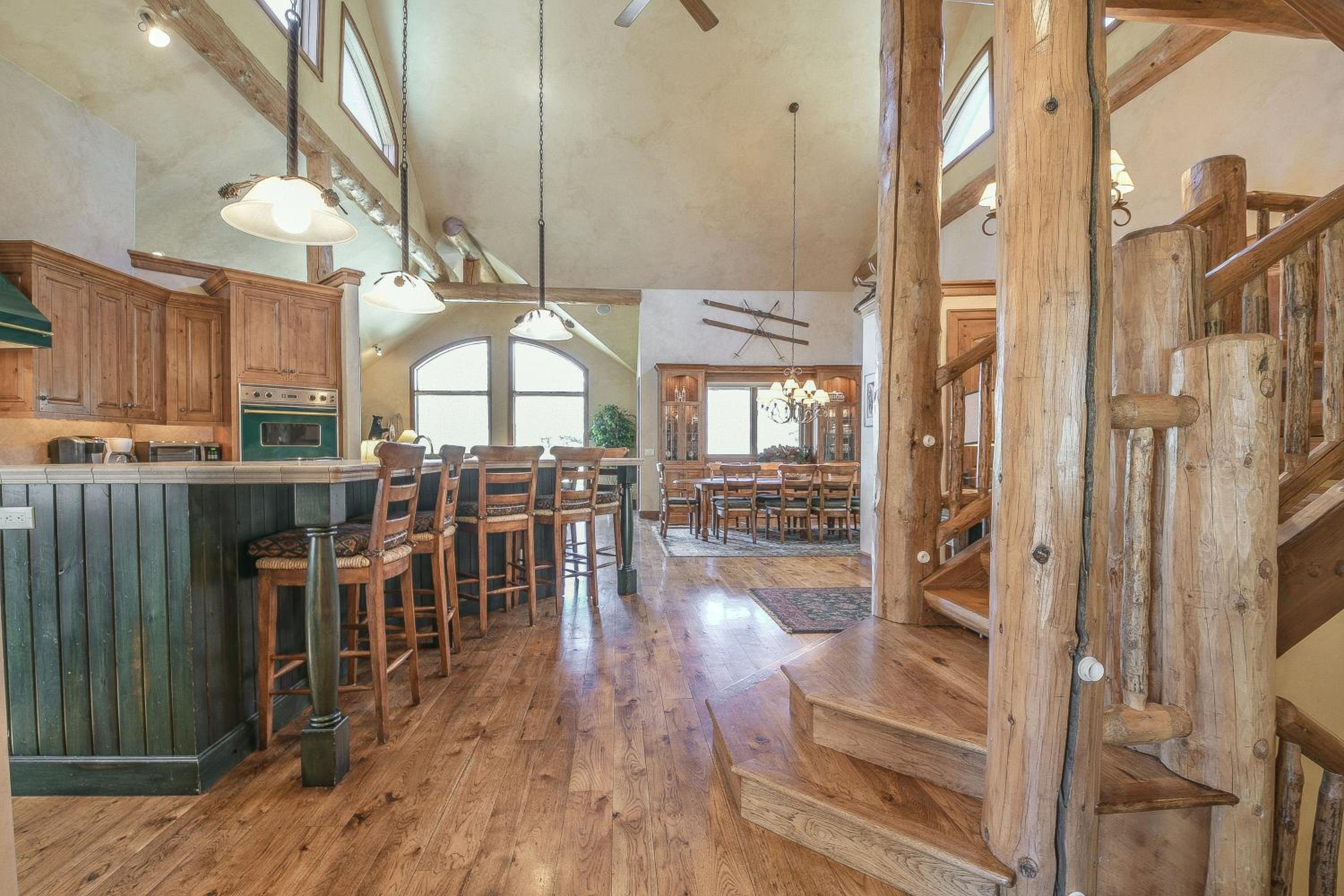 Goldenrod Home 7 by SummitCove Lodging
