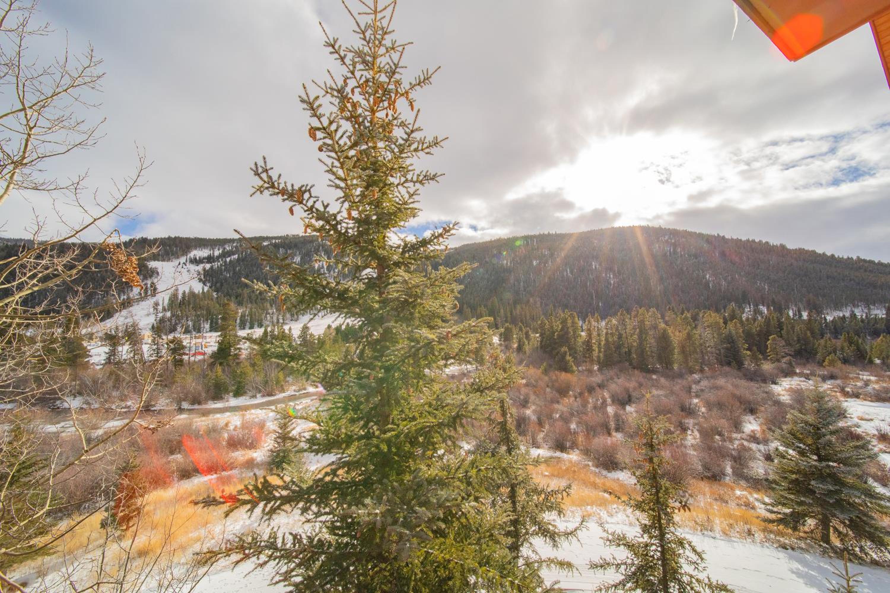 Hidden River Lodge 5977 by SummitCove Lodging