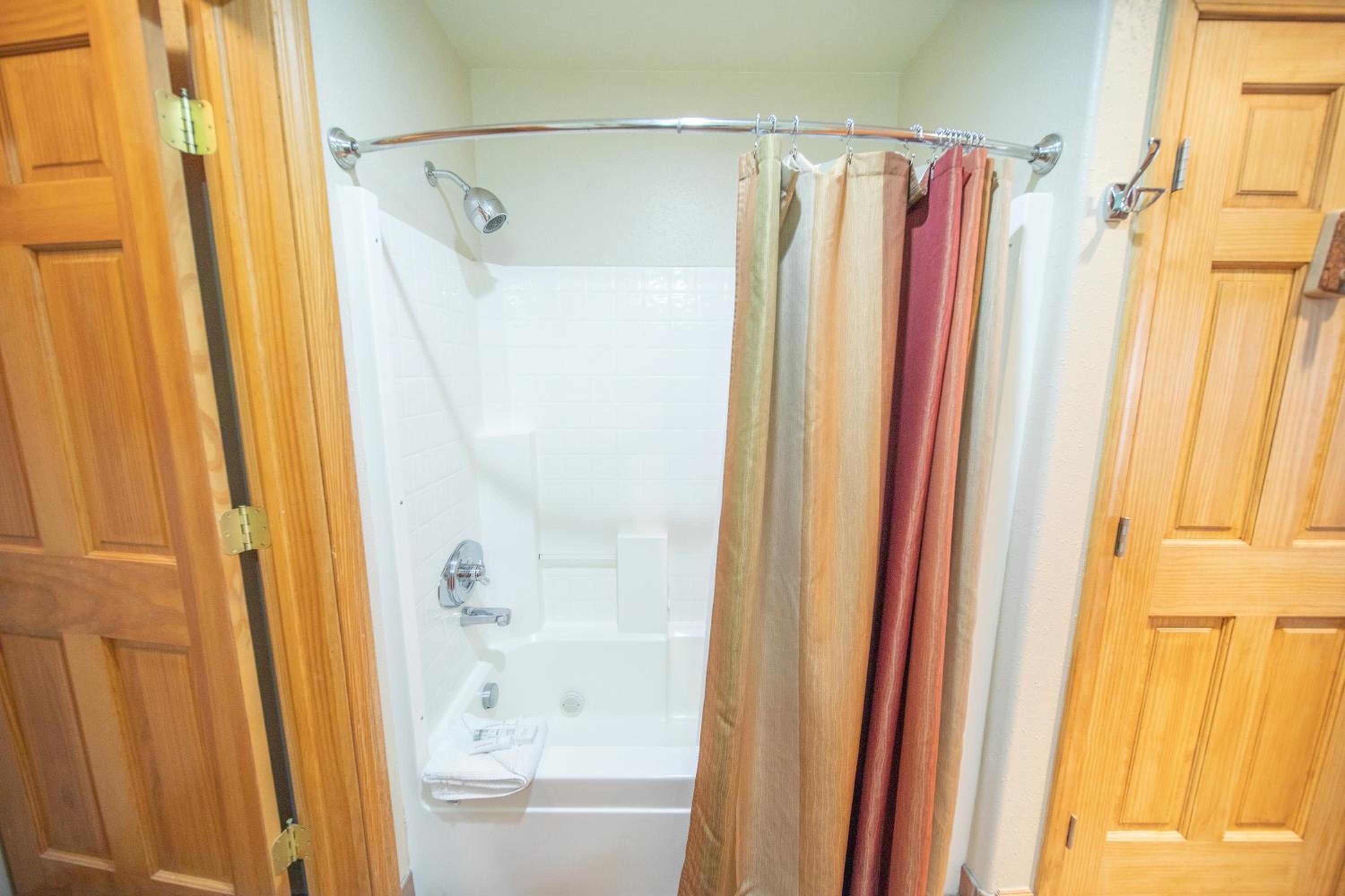 Hidden River Lodge 5977 by SummitCove Lodging