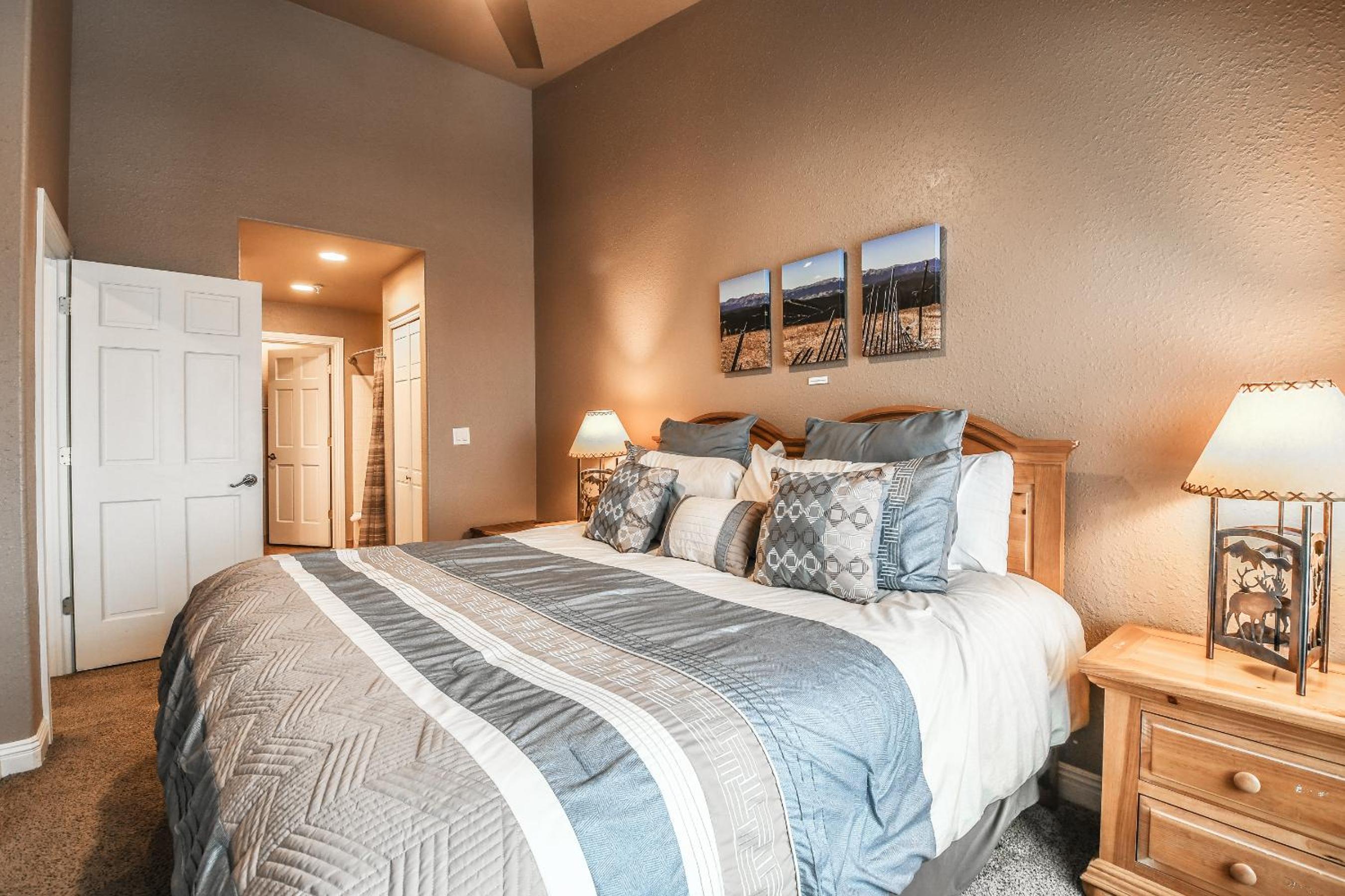 Hidden River Lodge 5981 by SummitCove Lodging