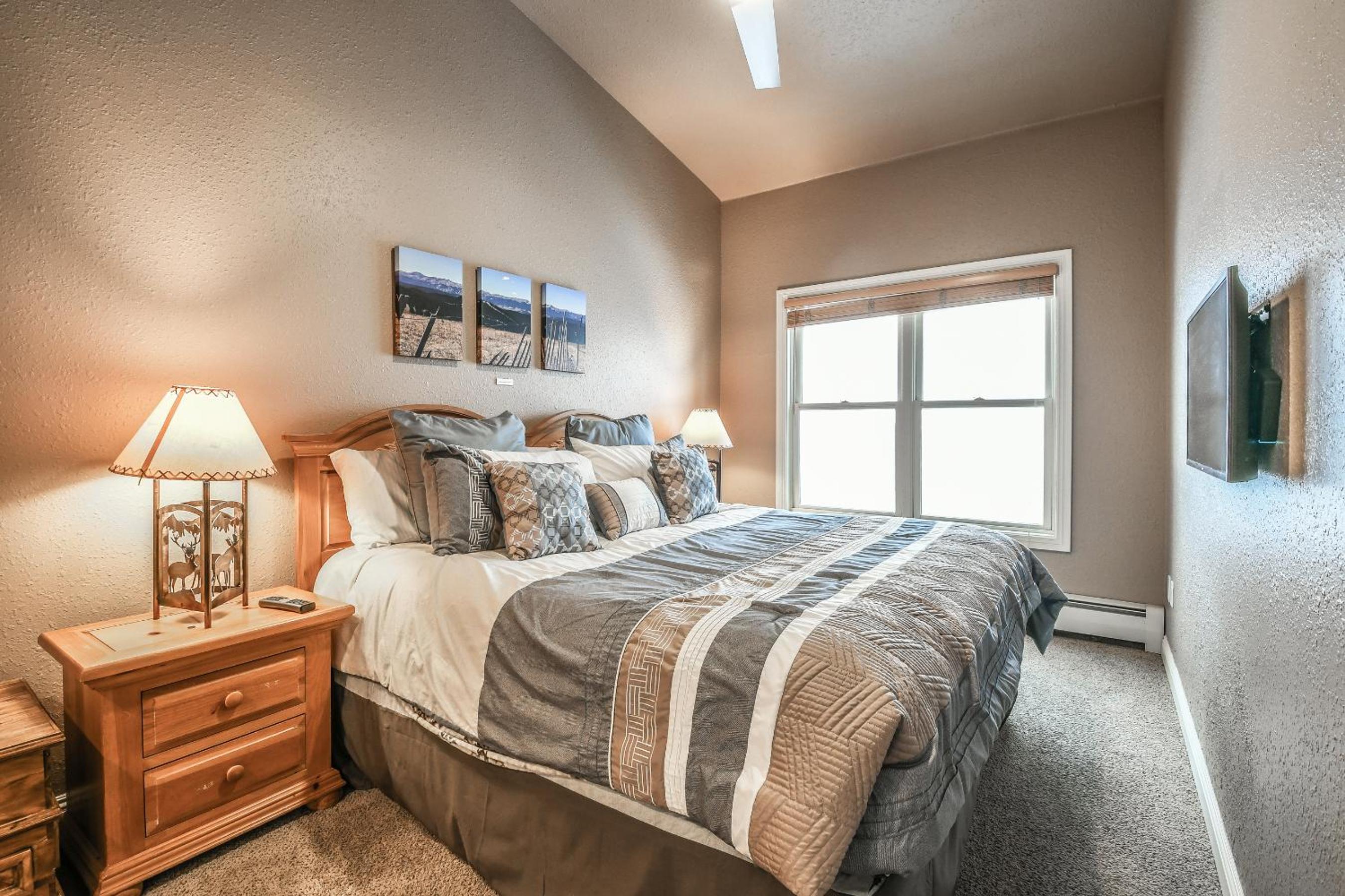 Hidden River Lodge 5981 by SummitCove Lodging