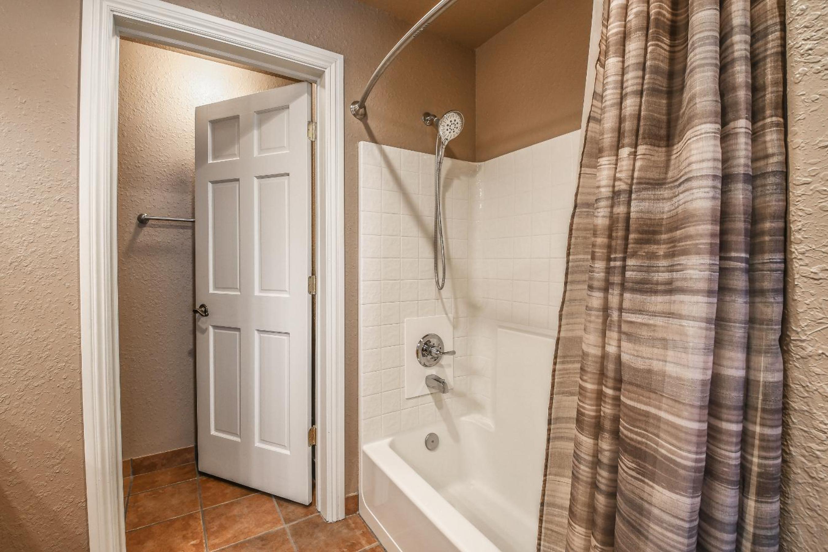 Hidden River Lodge 5981 by SummitCove Lodging