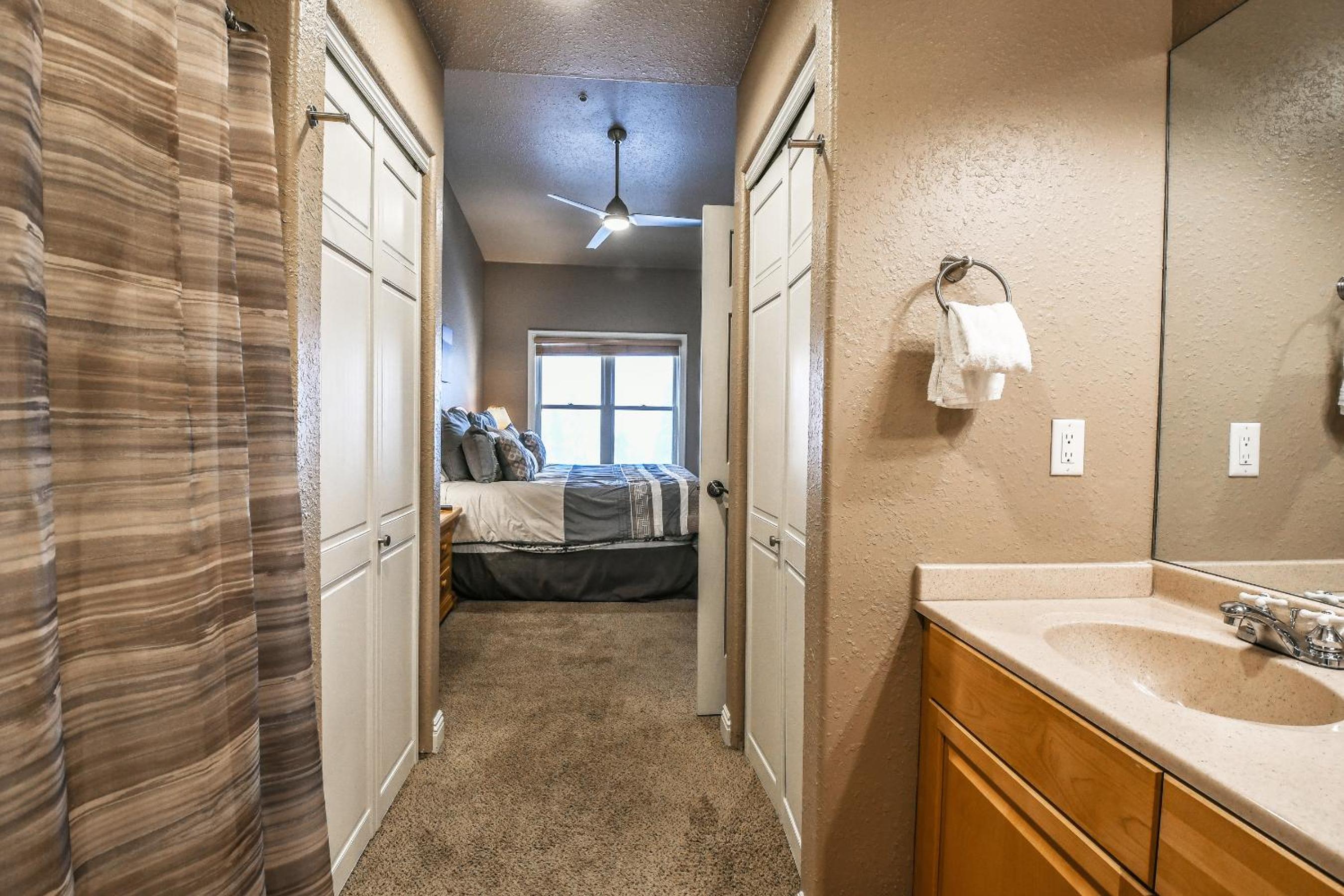 Hidden River Lodge 5981 by SummitCove Lodging