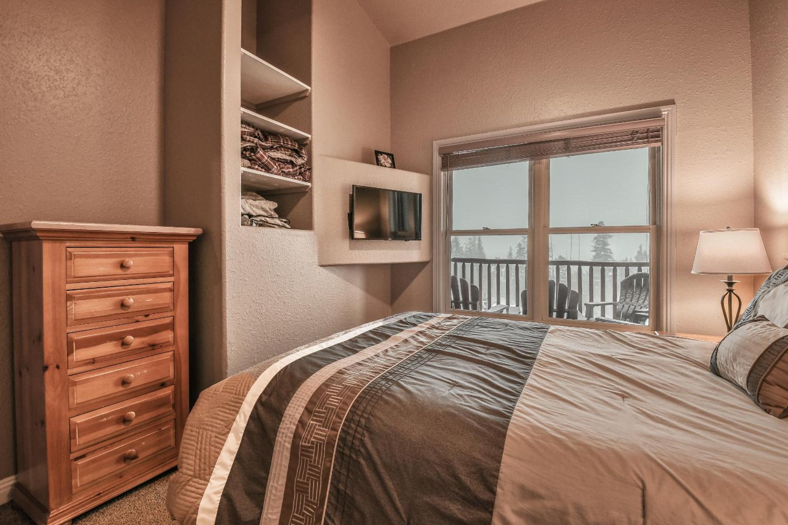 Hidden River Lodge 5981 by SummitCove Lodging