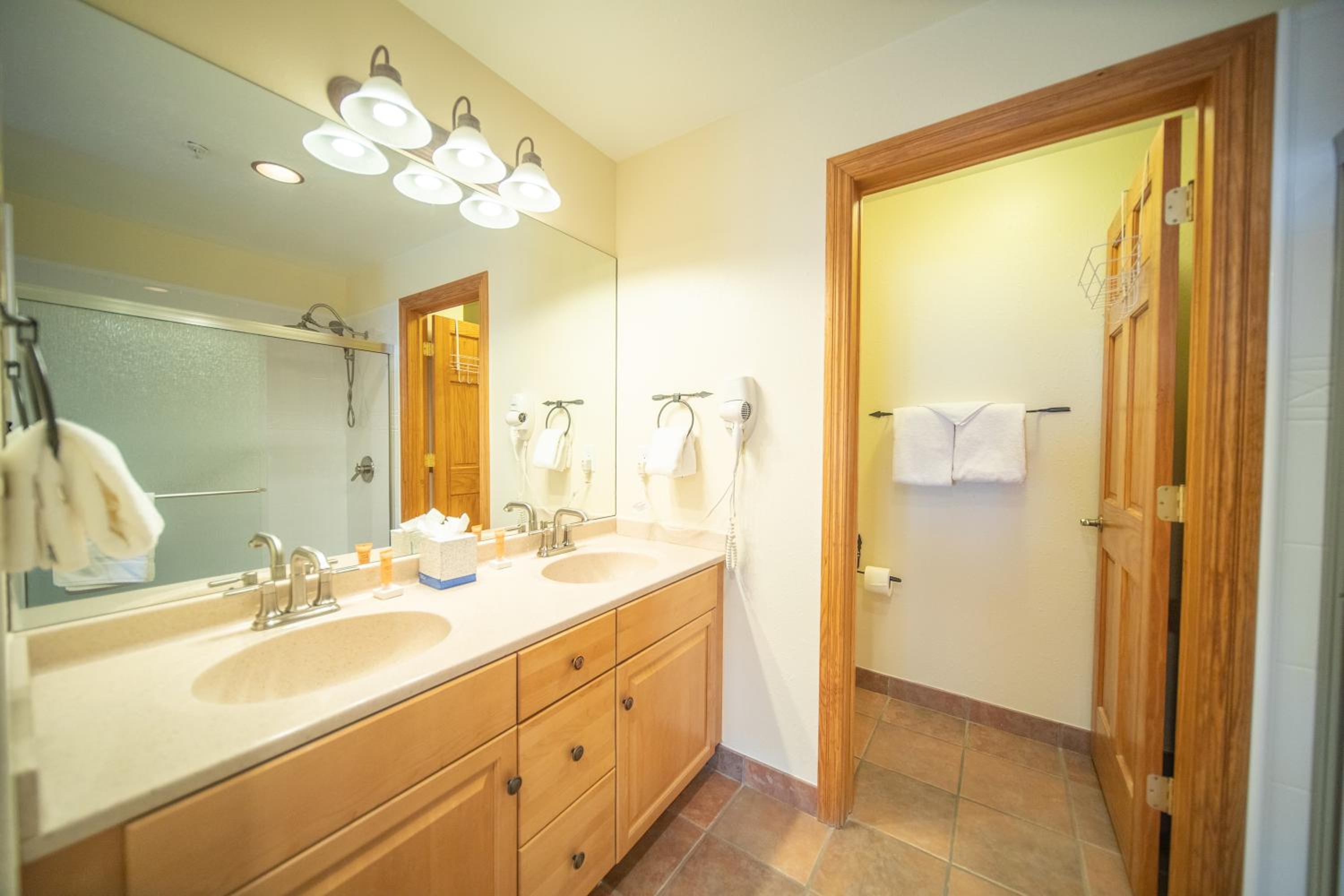 Summit County Vacations - Hidden River Lodge 5979 by SummitCove Lodging - Property Image 41