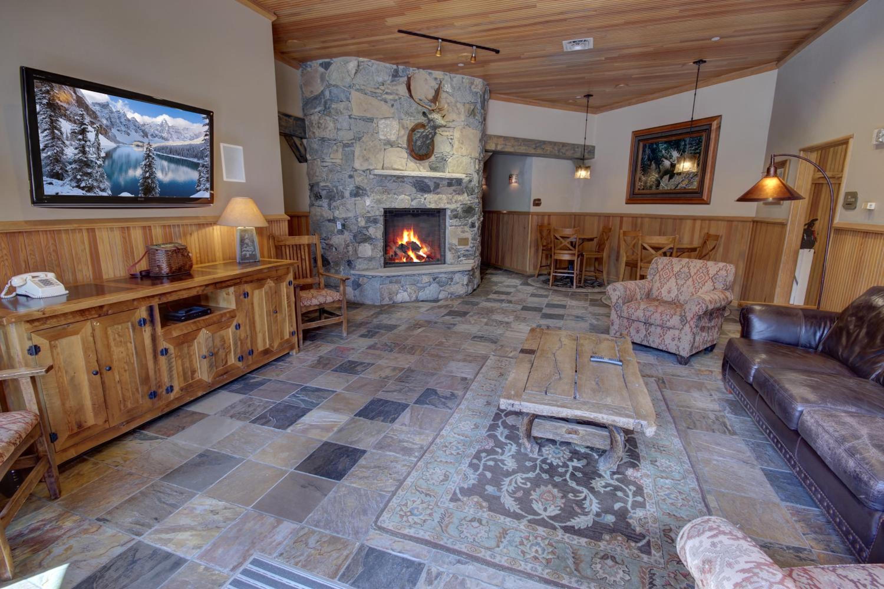 Jack Pine 8008 by SummitCove Lodging
