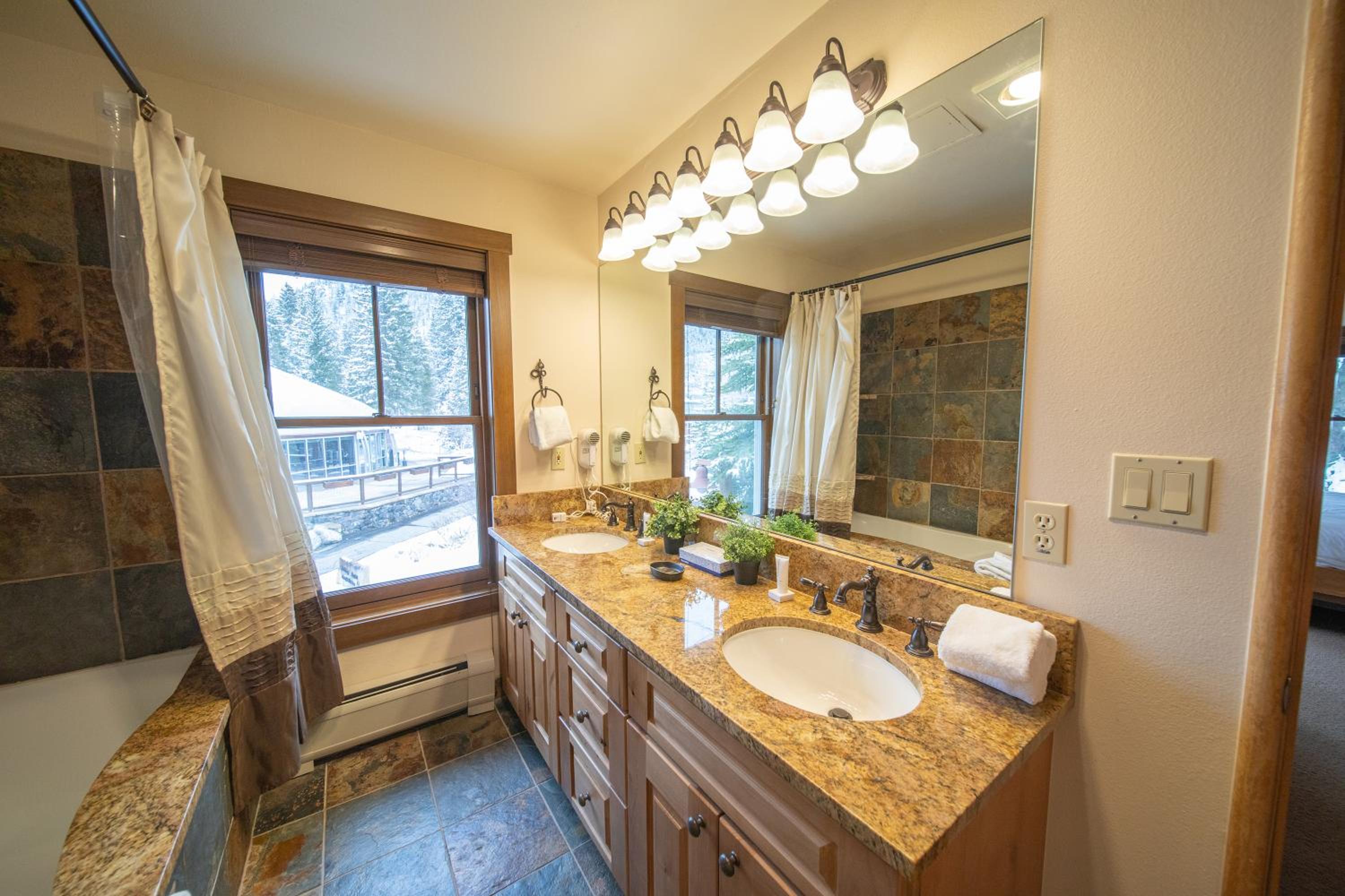 Jack Pine 8008 by SummitCove Lodging