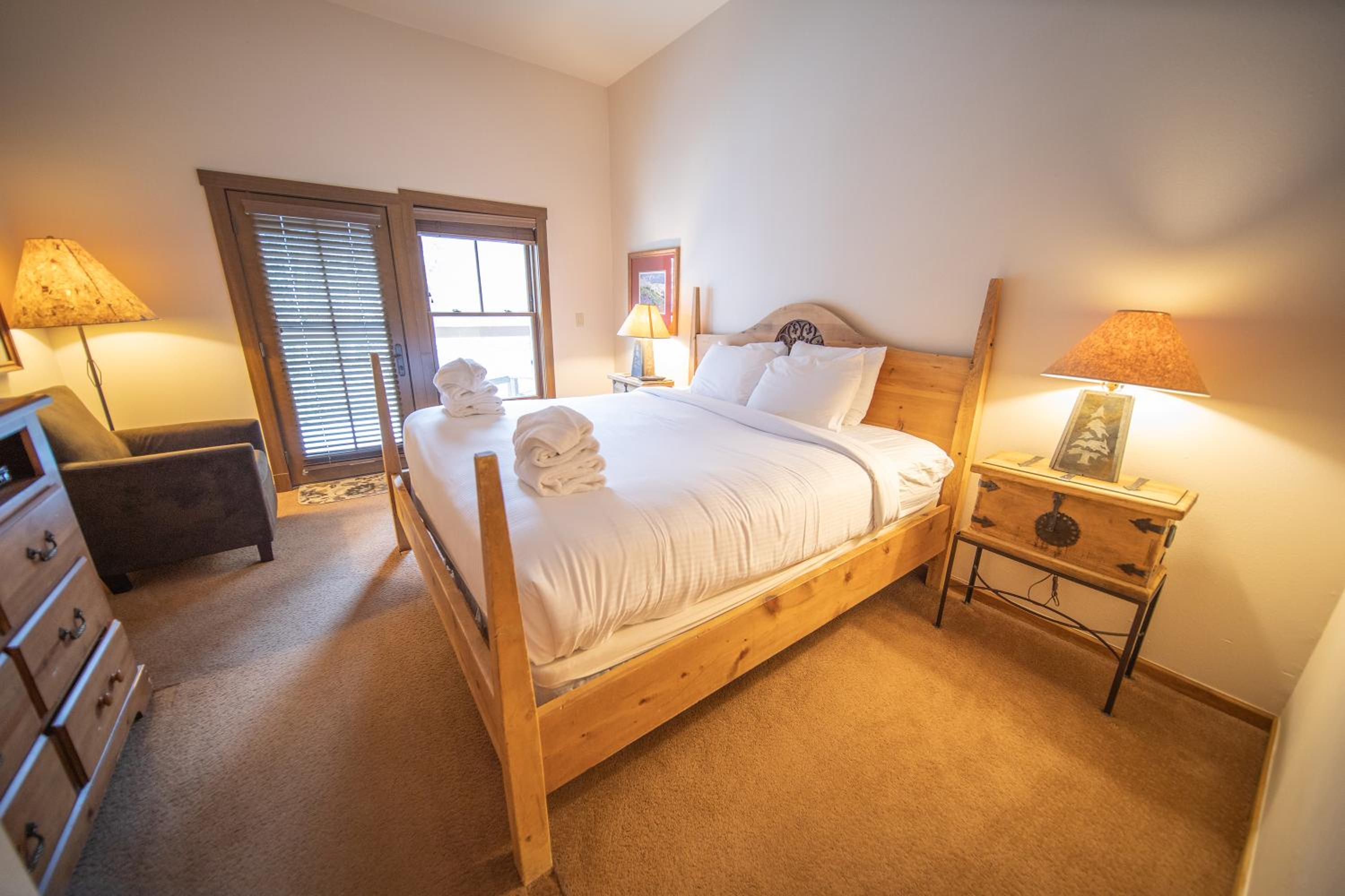 Jack Pine 8008 by SummitCove Lodging