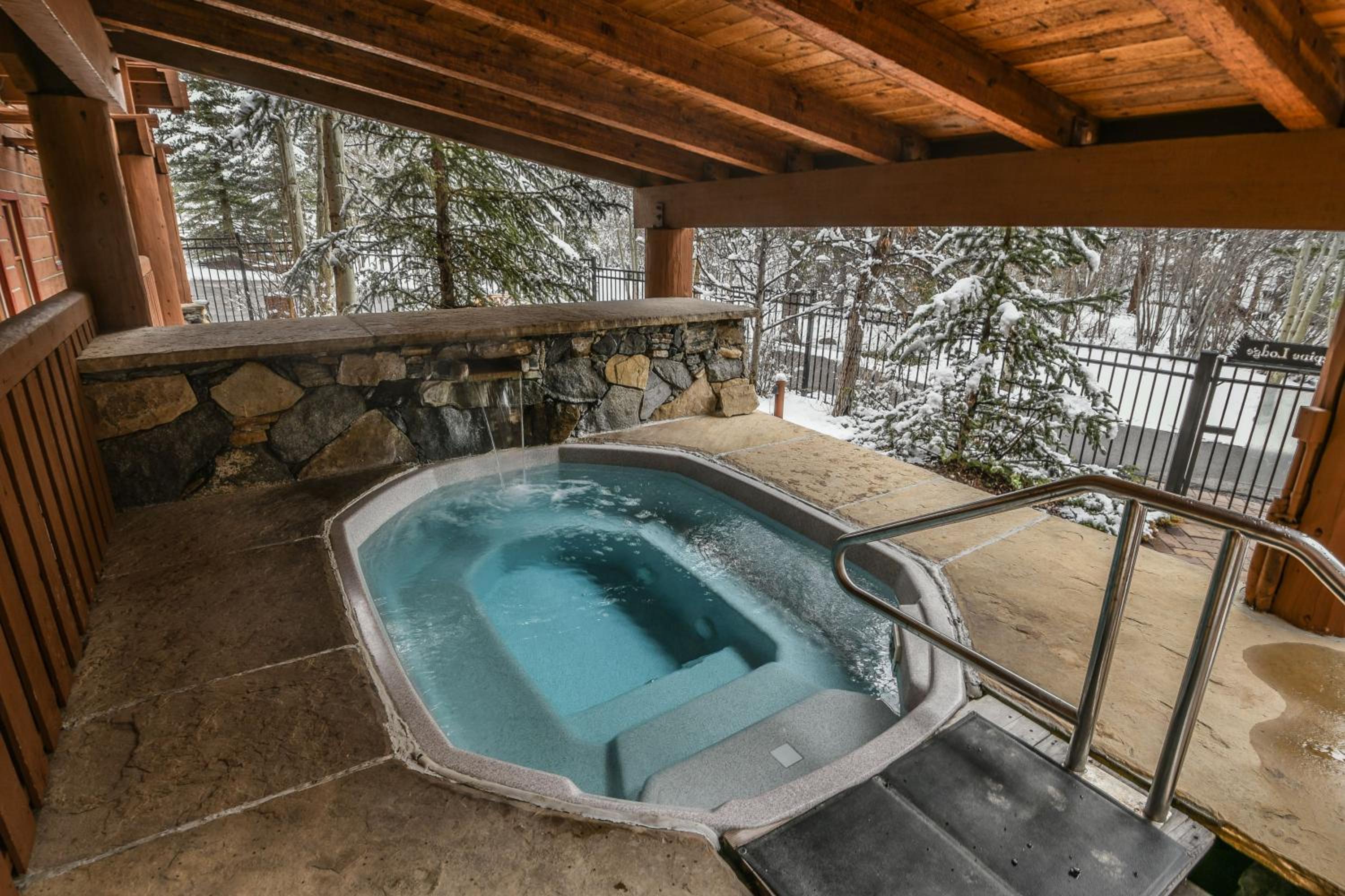 Jack Pine 8011 by SummitCove Lodging view 4