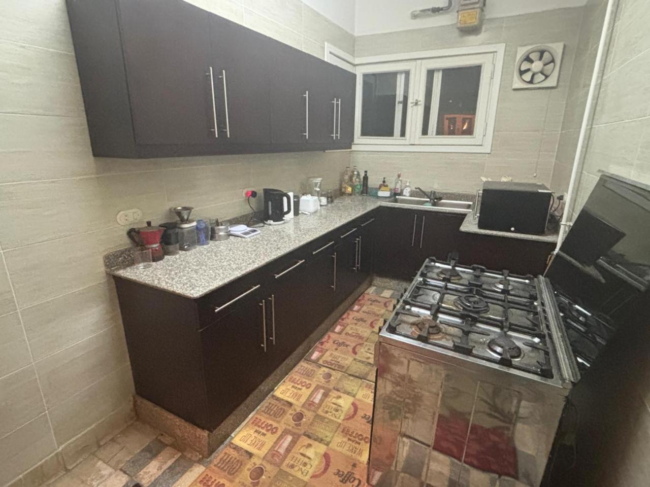 A room in a spacious shared apartment in Garden City, A prime location in central Cairo