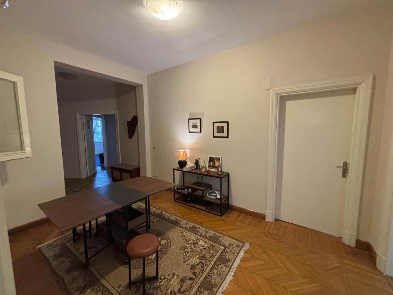 A room in a spacious shared apartment in Garden City, A prime location in central Cairo