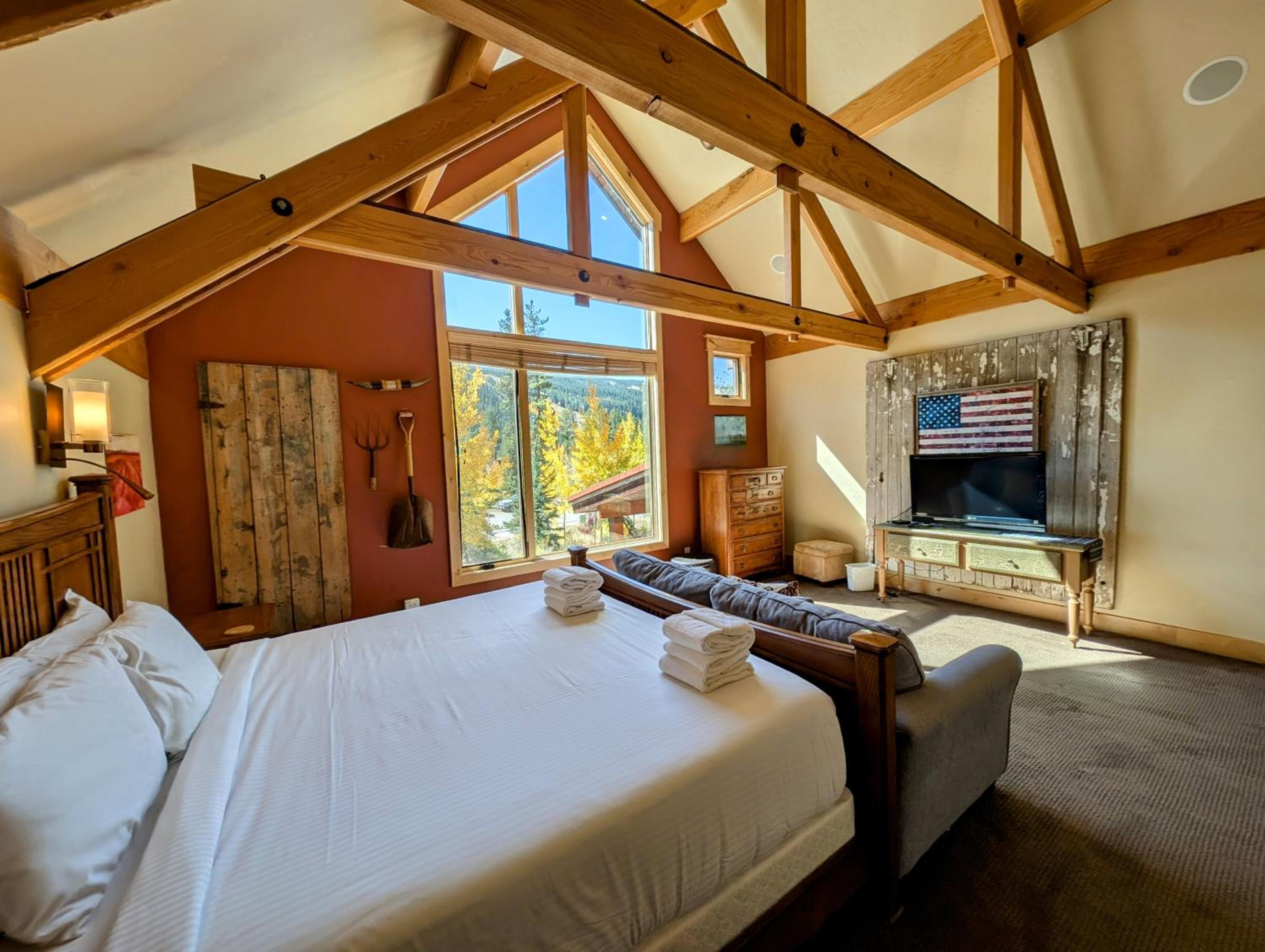 Keystone Prospectors Home 669 by SummitCove Lodging